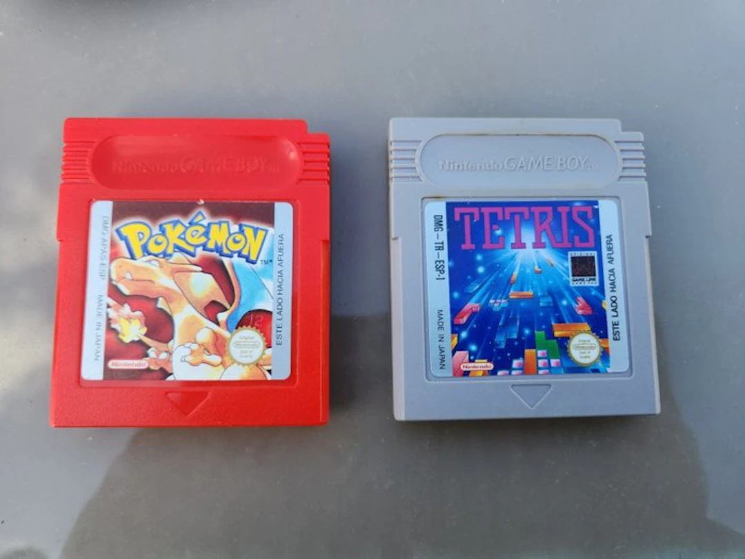 Nintendo - Gameboy Color - Pokemon Rouge & Tetris - Video...