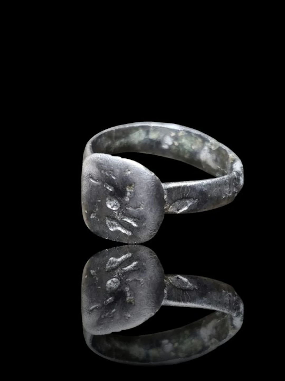 Celtic Stunning Silver Military Horse Seal Ring (No reserve price)