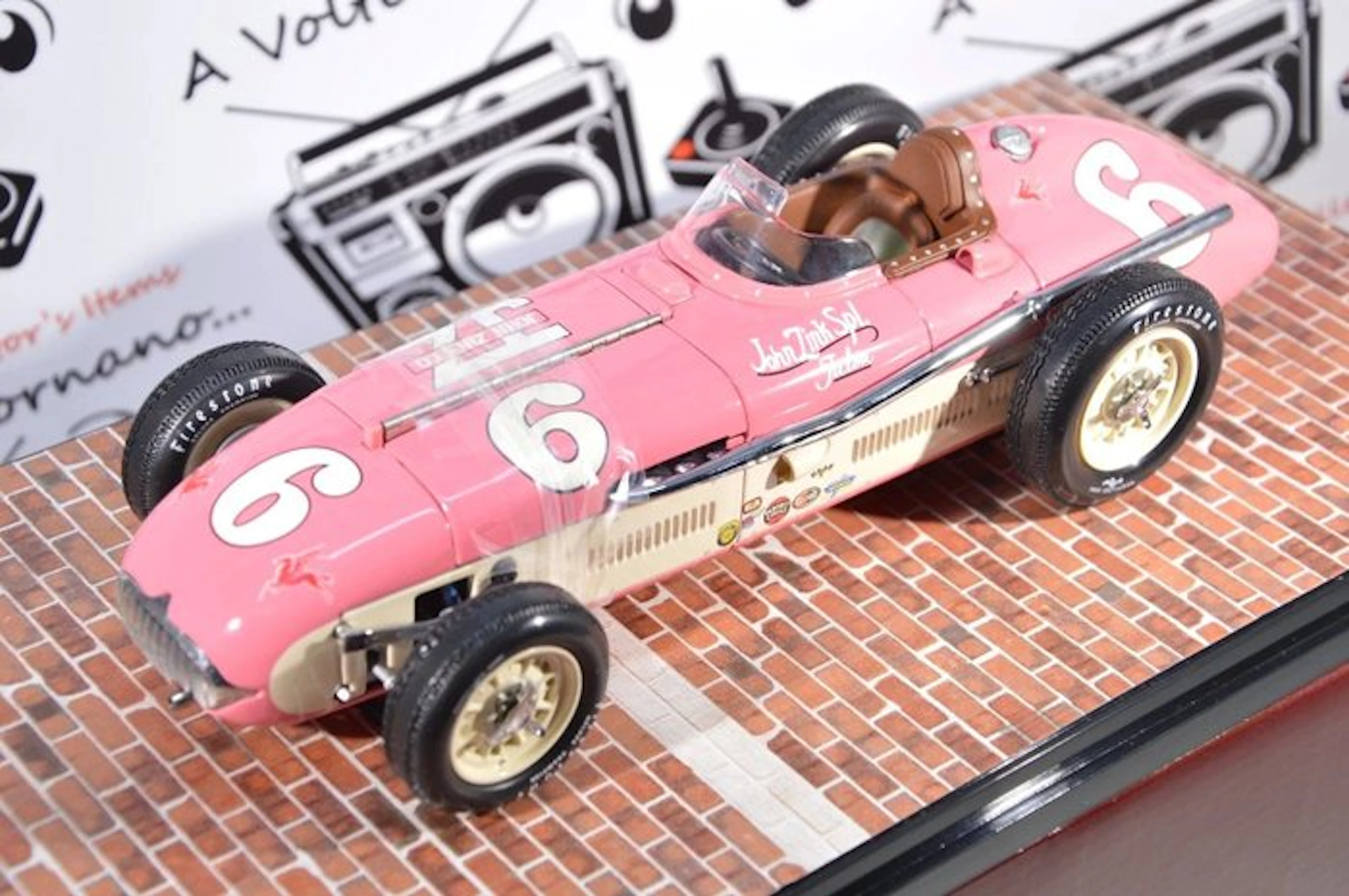 Carousel 1 1:18 - Model race car - Kurtis Kraft Roadster...