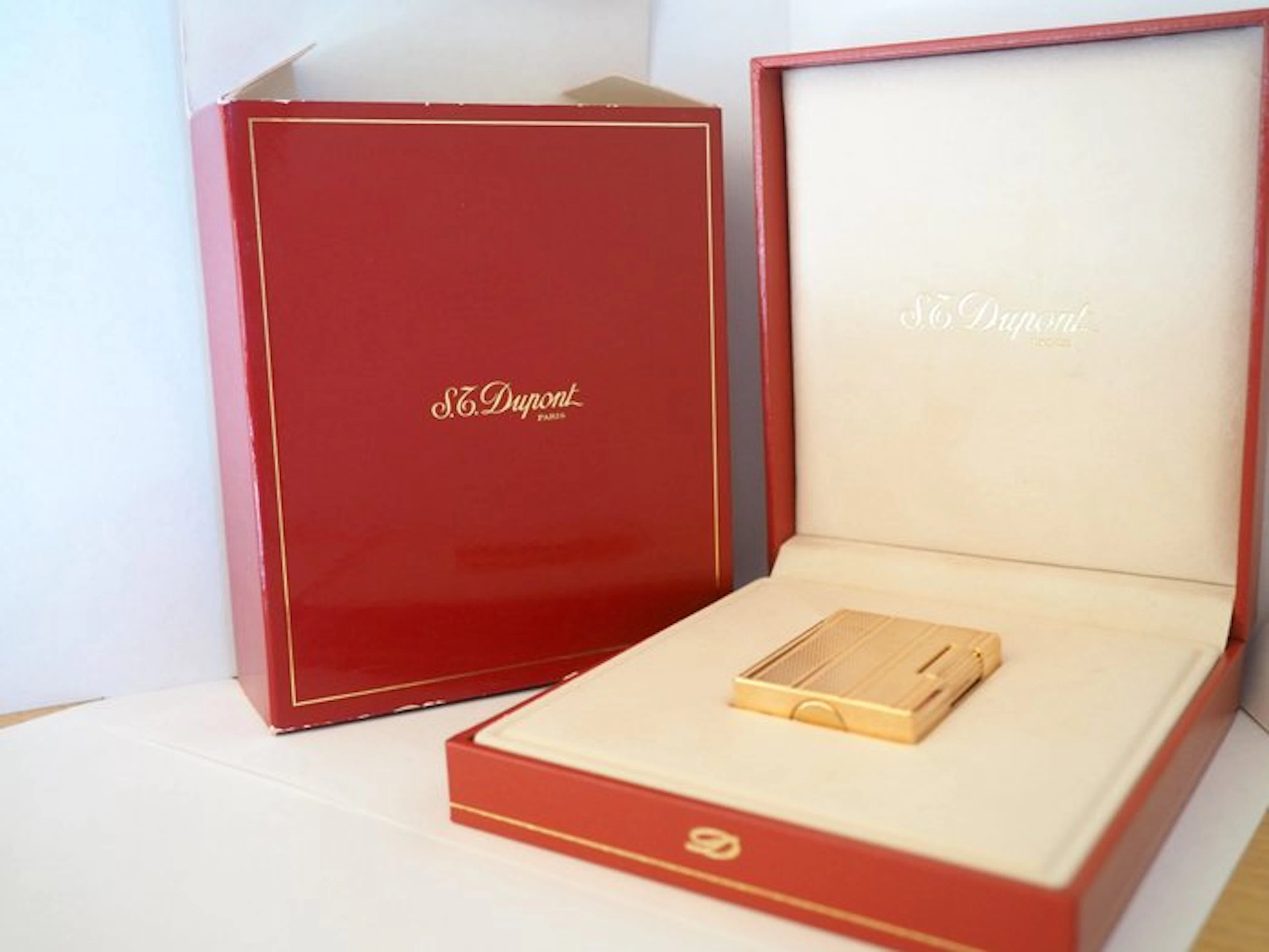 S.T. Dupont - LINE 1 - Lighter - Gold plated
