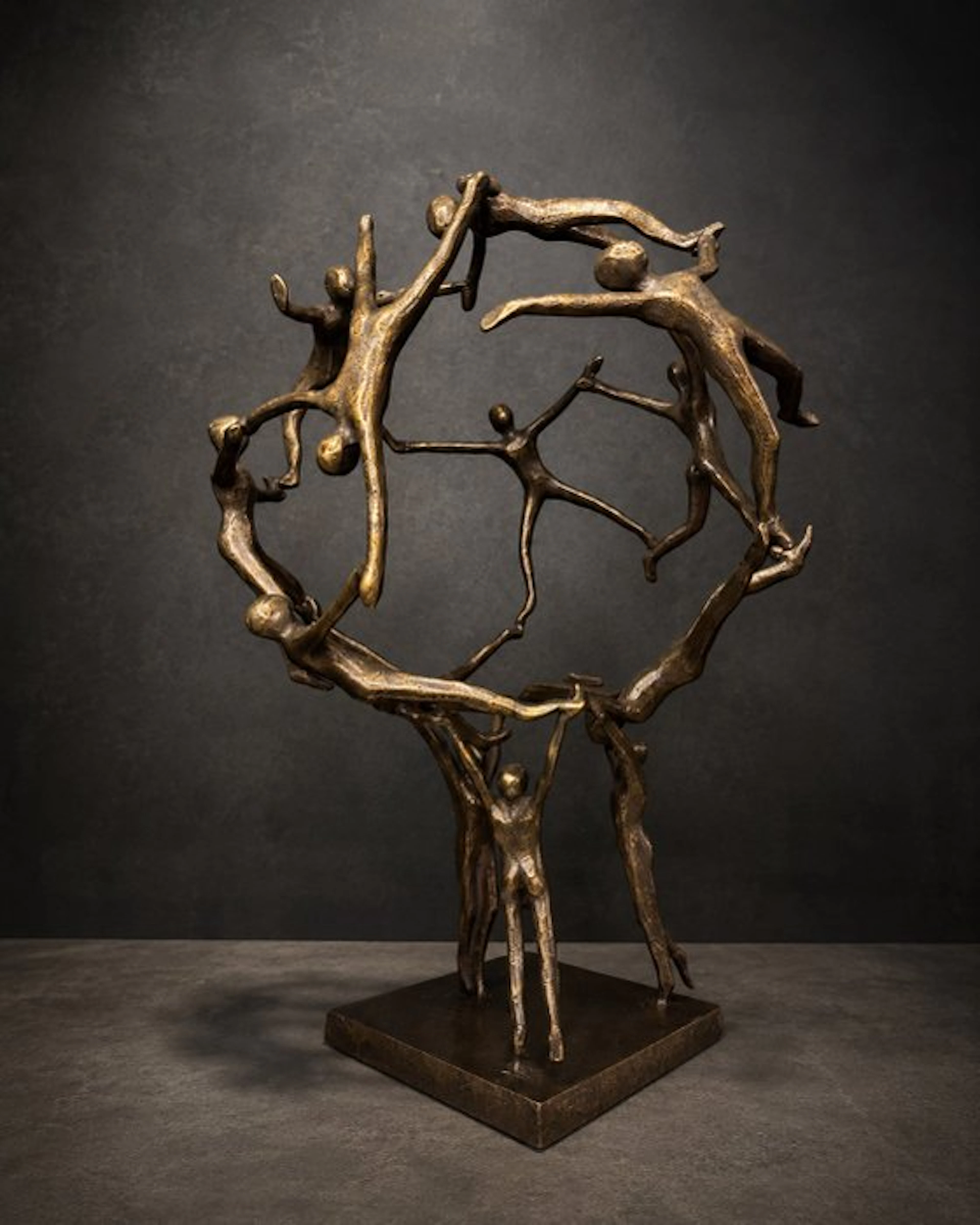 Benjamin Wouters (XX) - Sculpture, Human Globe - 37 cm - Bronze