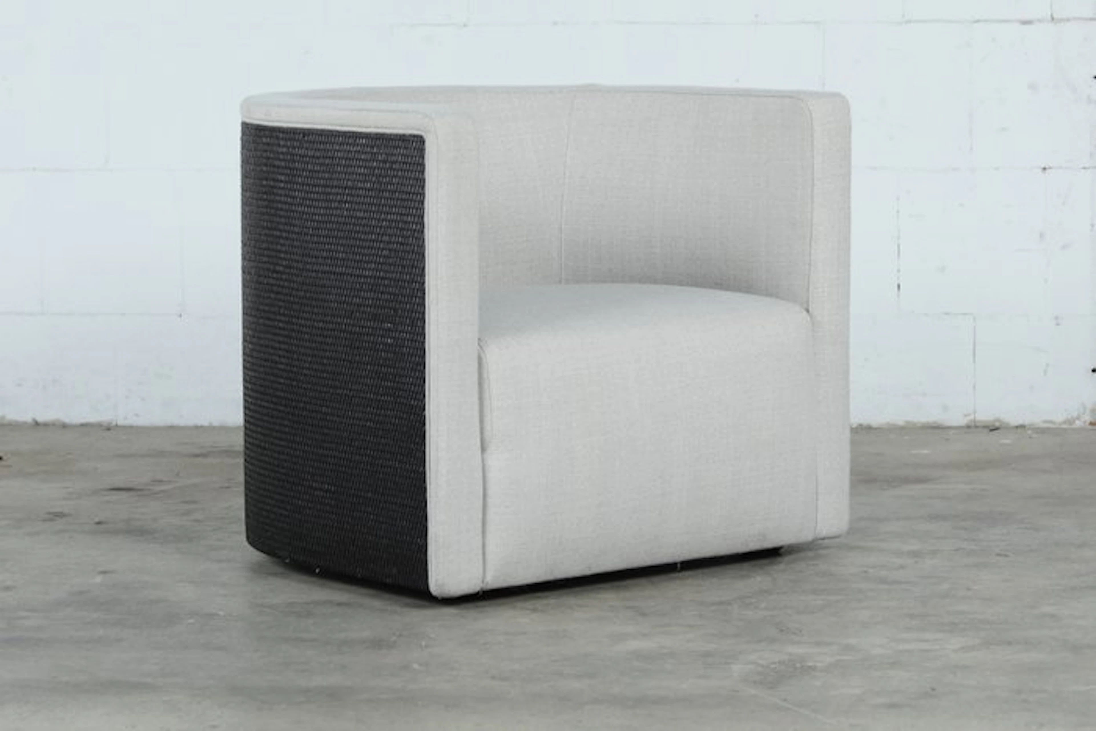 Living Divani - Piero Lissoni - Armchair - Confident - Textile
