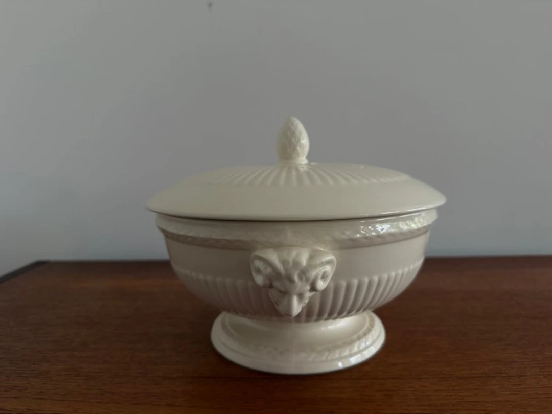 Wedgwood - Platter - to do - Porcelain - Wedgwood Edme bowl