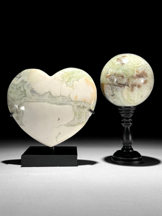 NO RESERVE PRICE - Beautiful Pair of Onyx Heart & Sphere...
