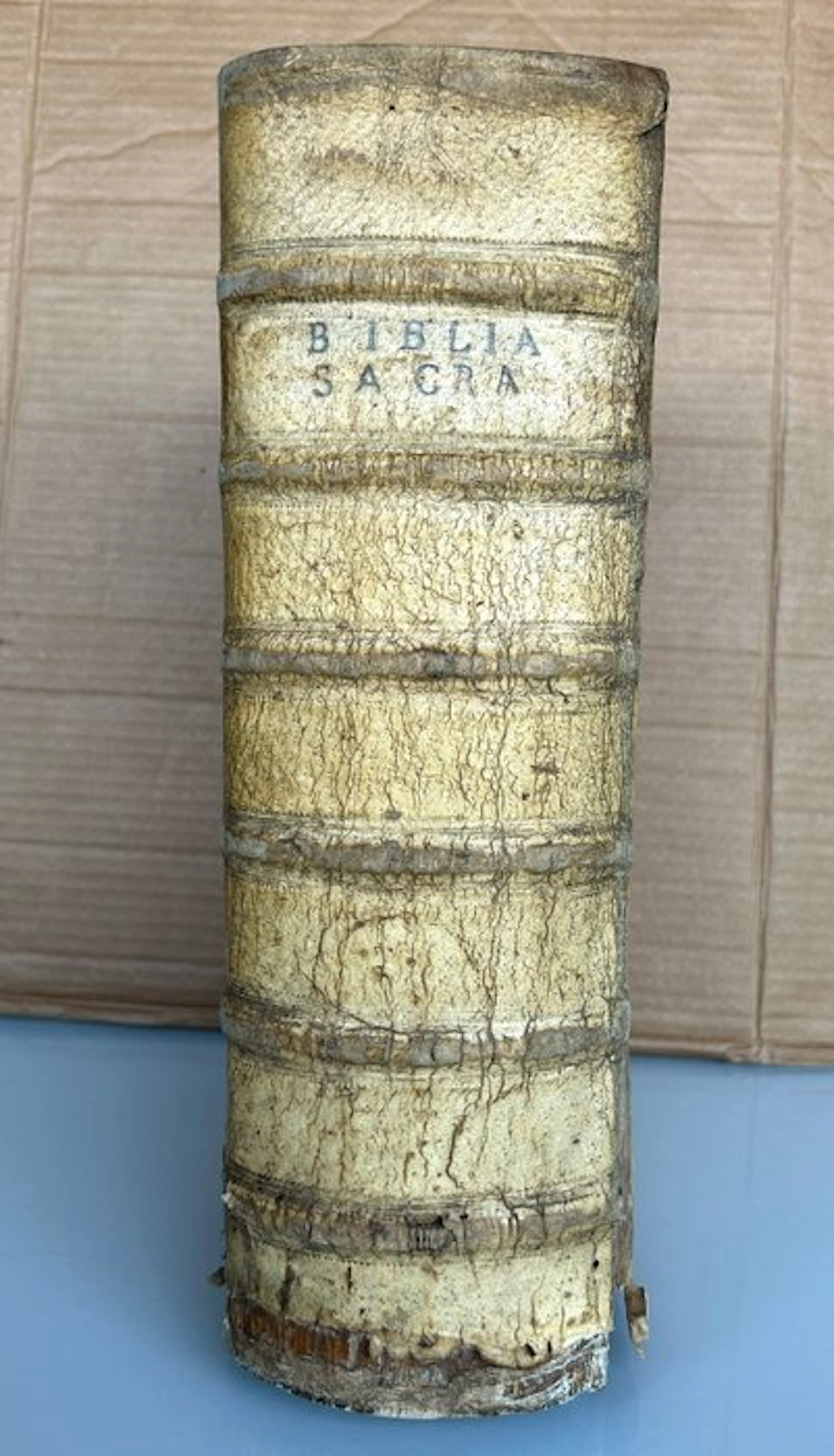 Biblia Sacra vulgatae Editionis - 1726