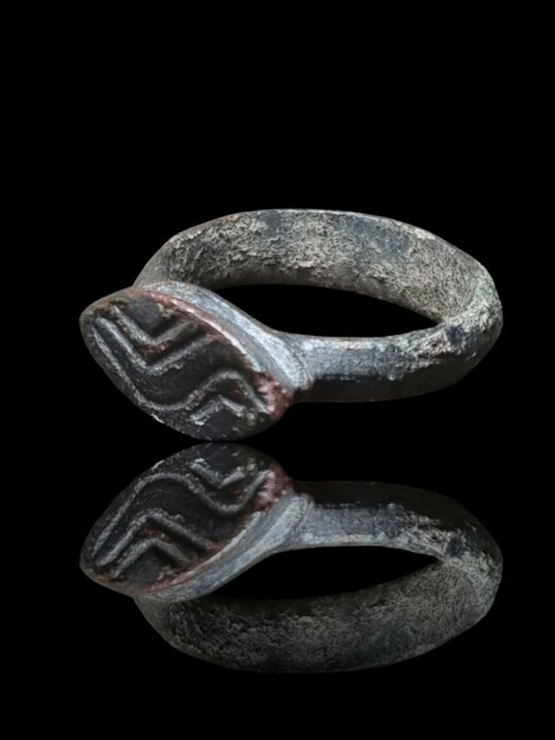 Viking Era Stunning Bronze Njord Seal Ring (No reserve price)