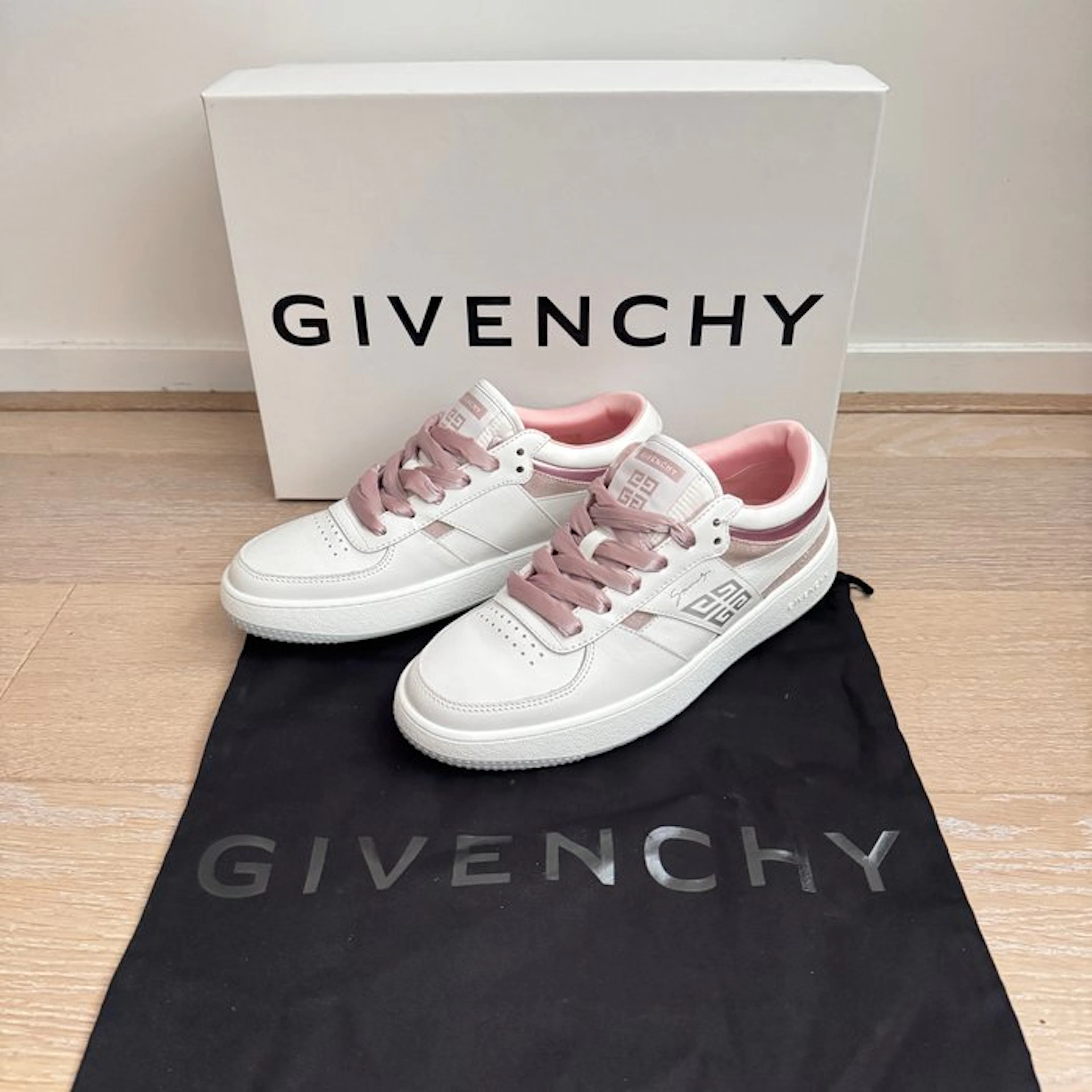 Givenchy - Sneakers - Size: EU 38 - New with tags
