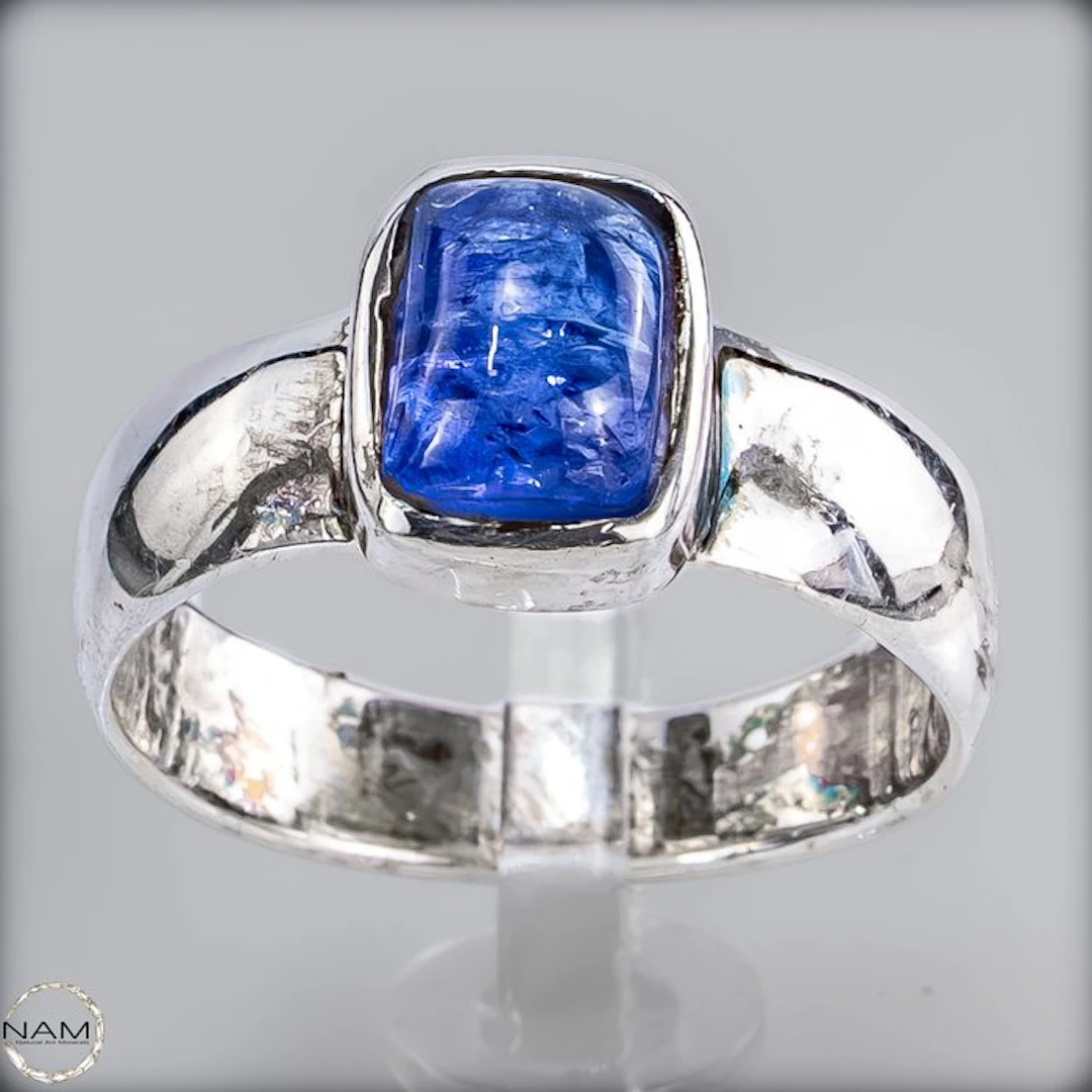 Exclusive ring with natural Tanzanite – elegantly set in silver 25.4 ct- 5.08 g