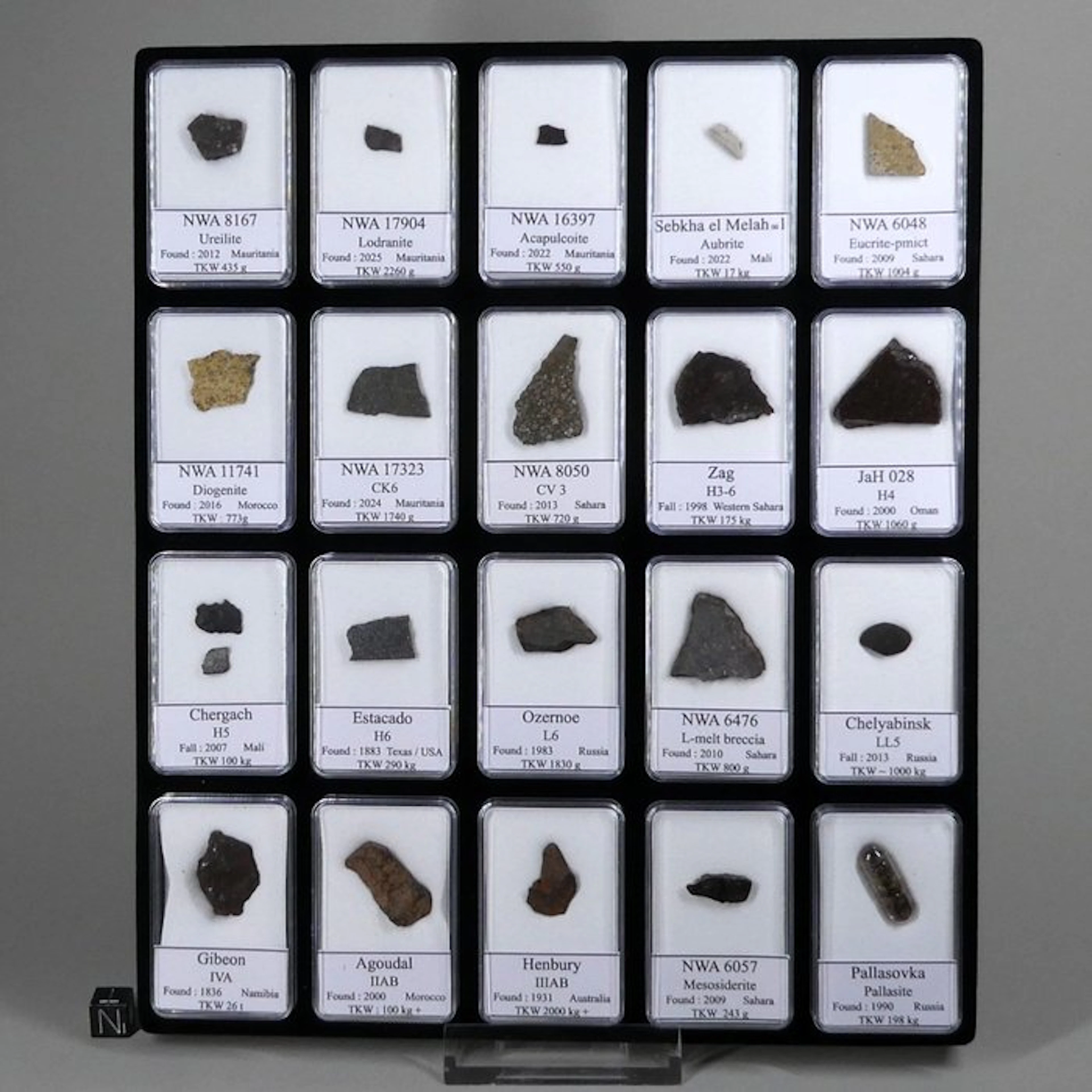 Collection of 20 different classified Meteorites - 20 st