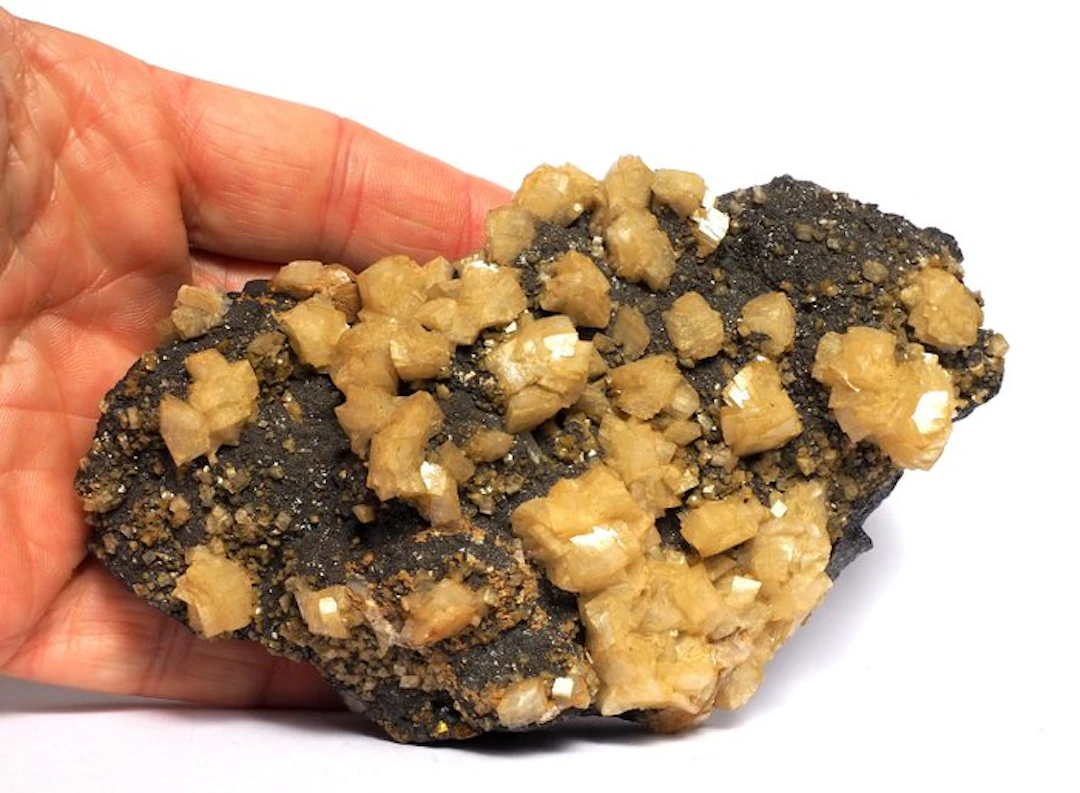 Dolomite Crystals on matrix - Height: 14 cm - Width: 9 cm- 1 kg