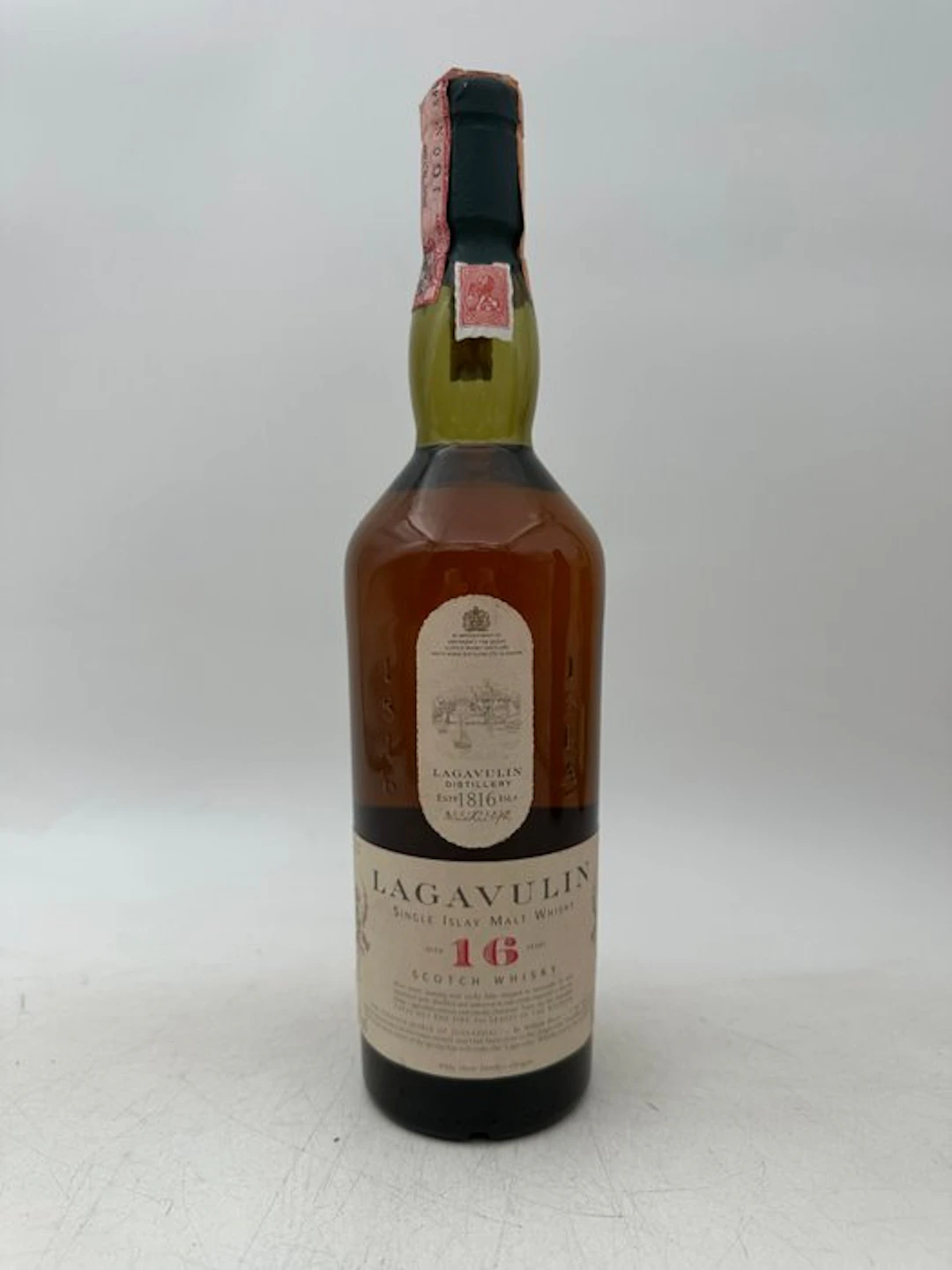 Lagavulin 16 years old White Horse Distillers - b. 1990s - 70cl