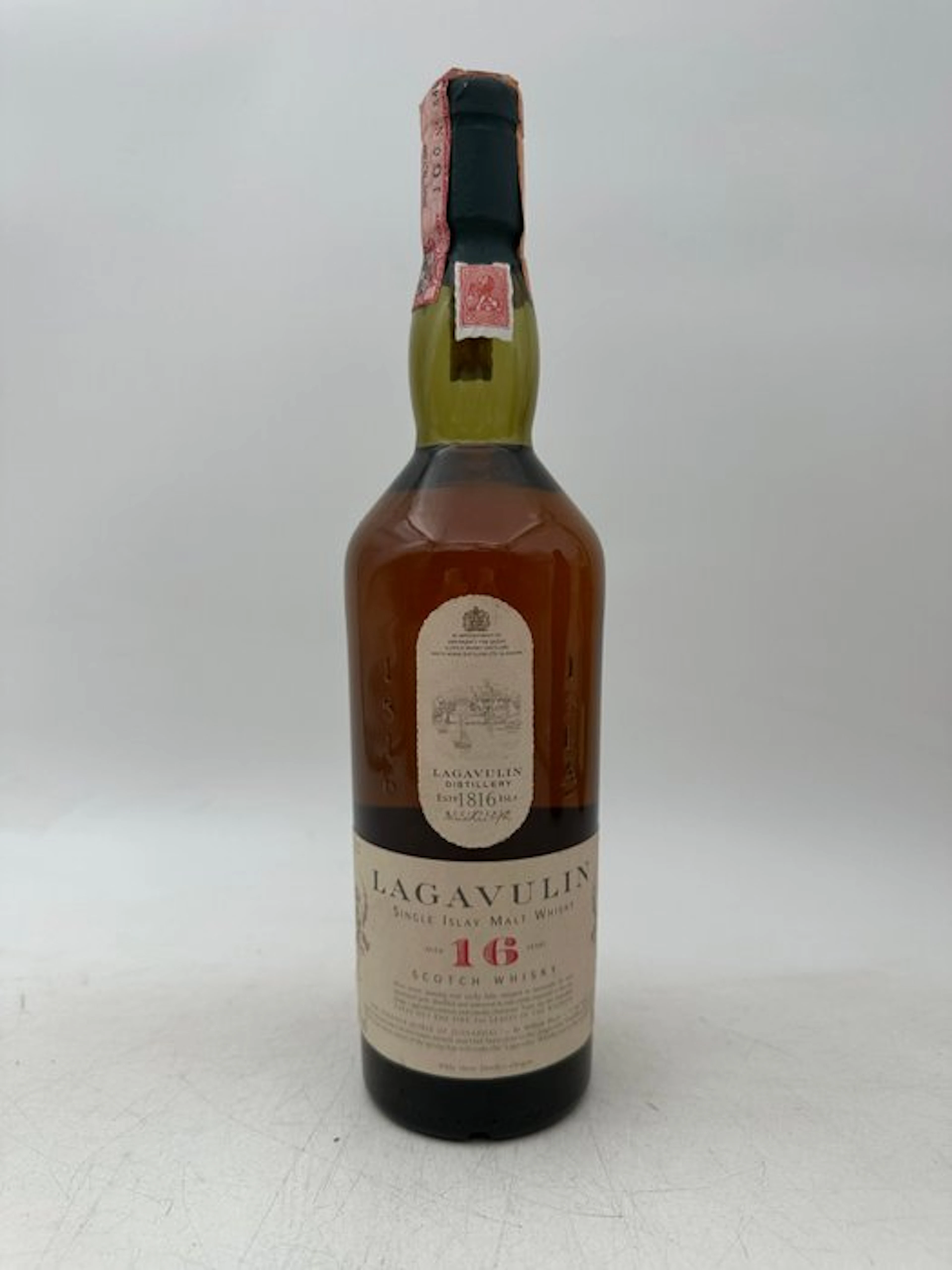 Lagavulin 16 years old White Horse Distillers - b. 1990s - 70cl