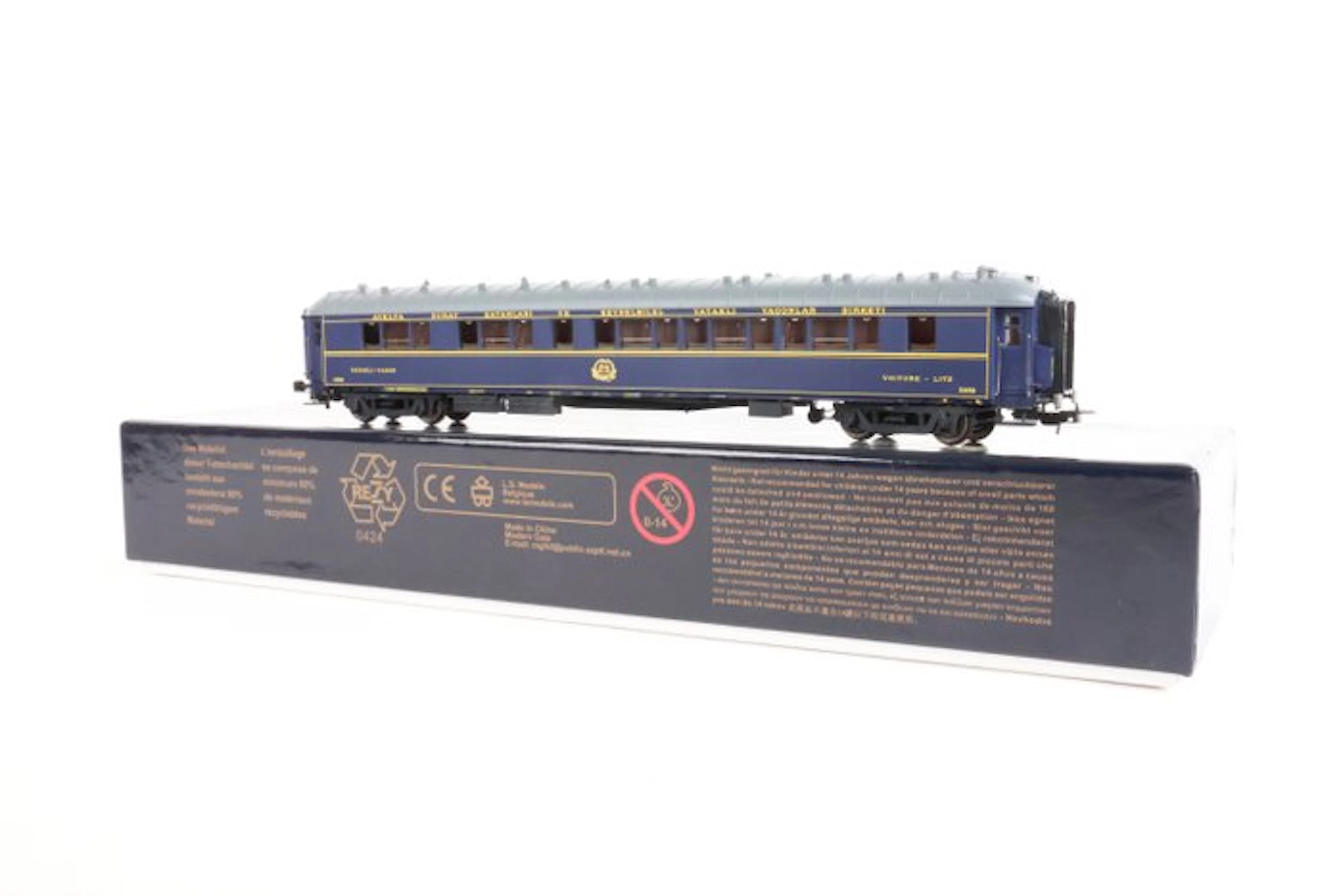 L.S. Models H0 - 49136 - Model train passenger carriage...