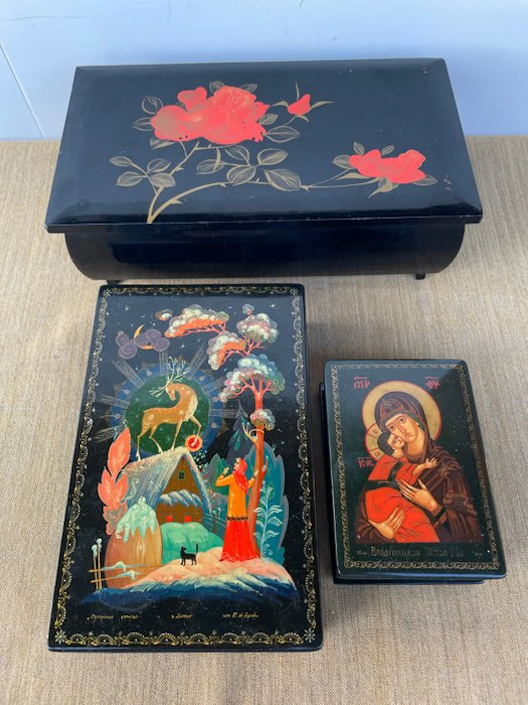 Jewellery box (3) - Wood, lacquered wood