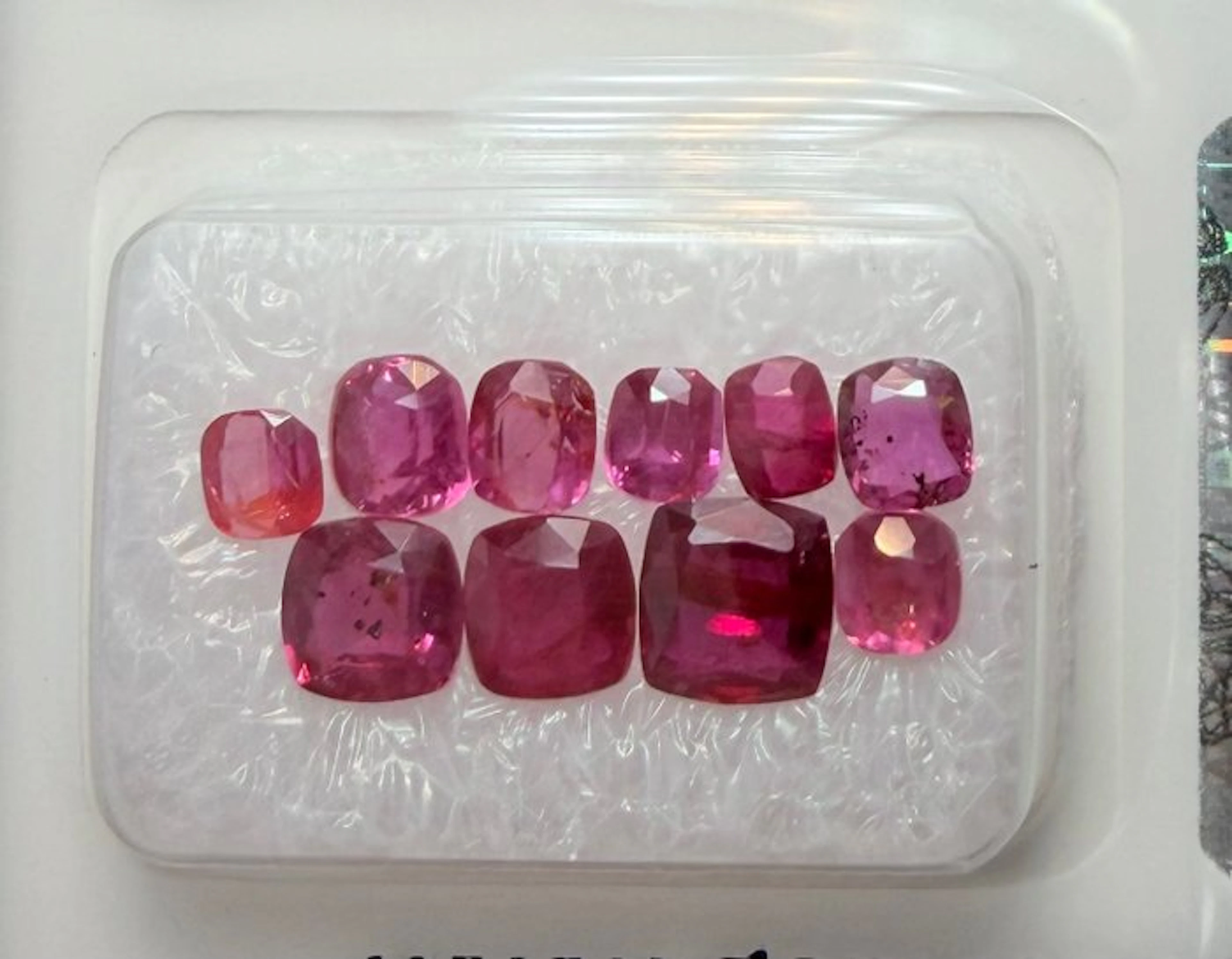 No reserve price Sapphire, Ruby - 3.09 ct - Gem Report Antwerp (GRA)