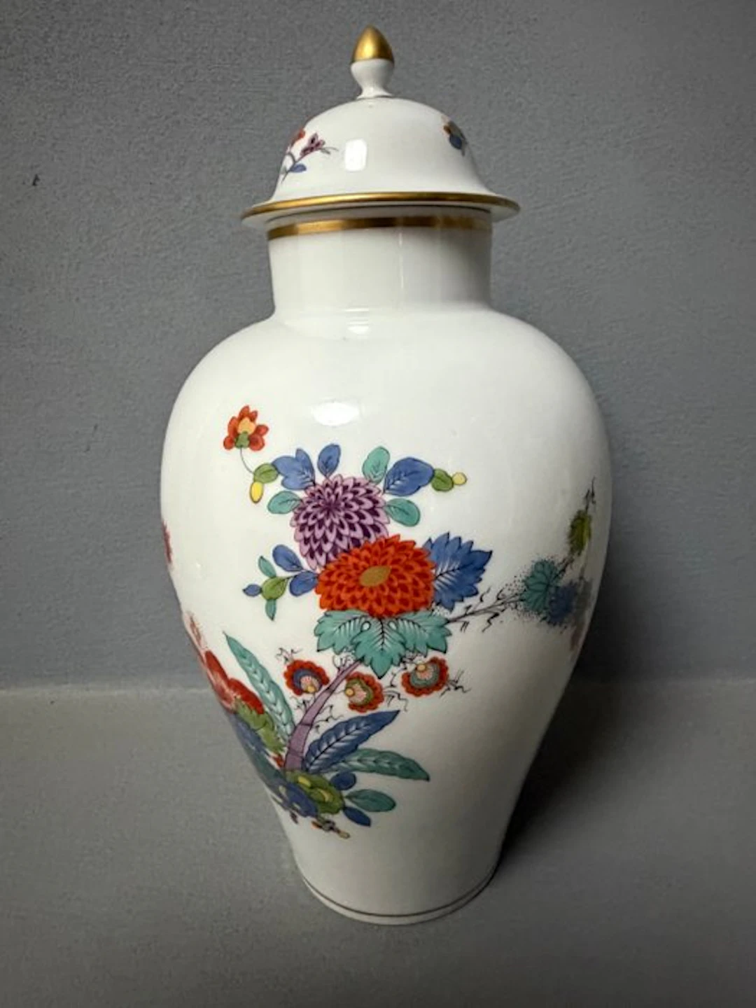Meissen - Vase - Porcelain - Indian Flower Painting