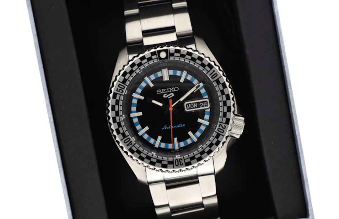 Seiko - Seiko 5 Sports "Checker Flag" Special Edition...
