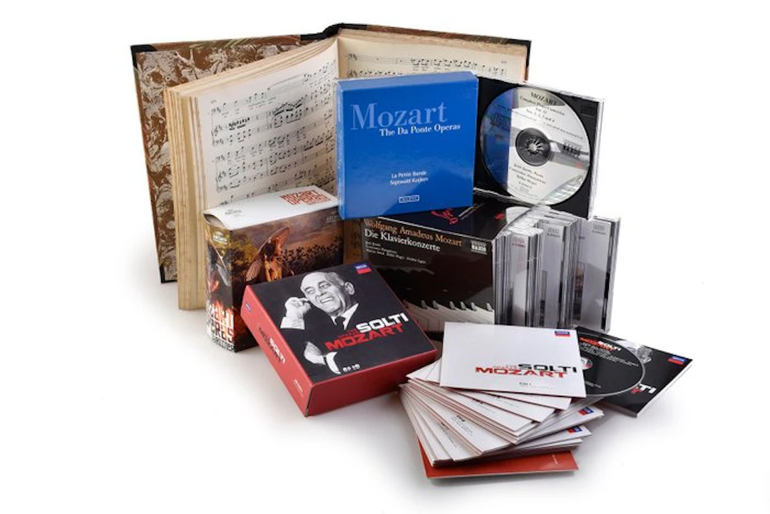 Mozart - Multiple artists - Collection with 4 x box sets...