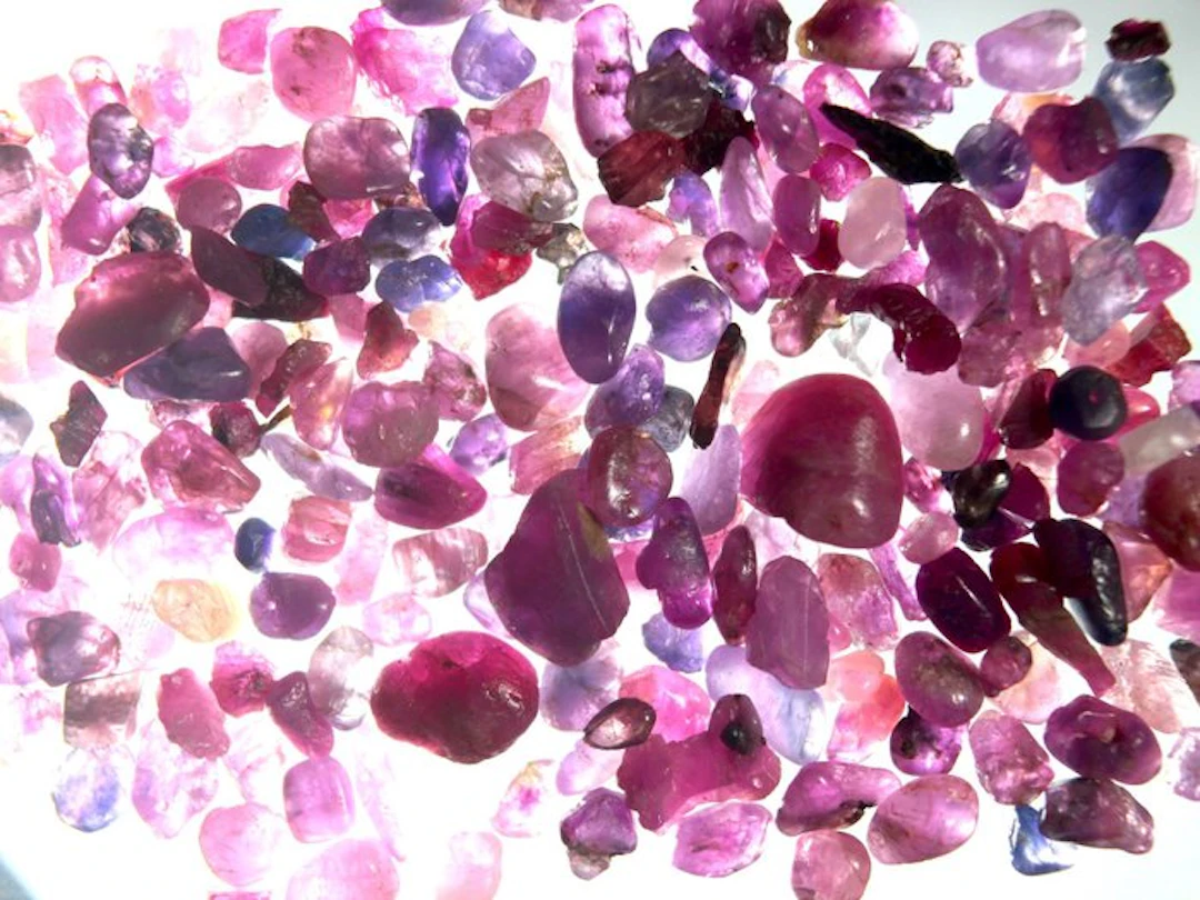 Ct. 101.00 Mixed Colour Sapphire from Burma - Exclusive Collection- 20.2 g