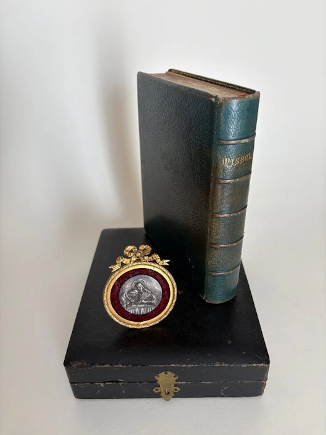 Médaillon Louis XVI - Frame - Brass - & Missal of the Holy Land