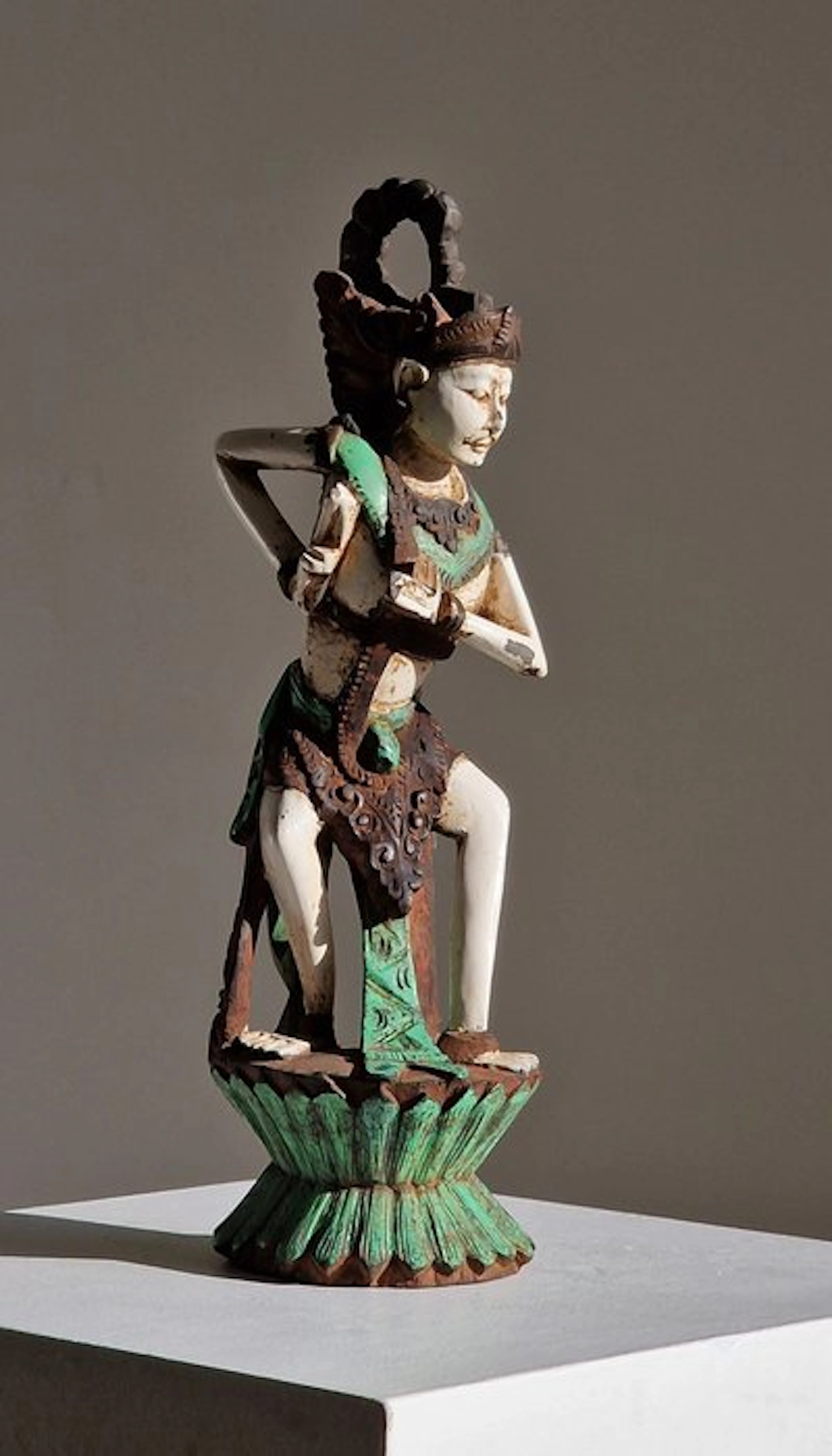 Wood carving Balinese Temple Dancer or Deva/Noble...