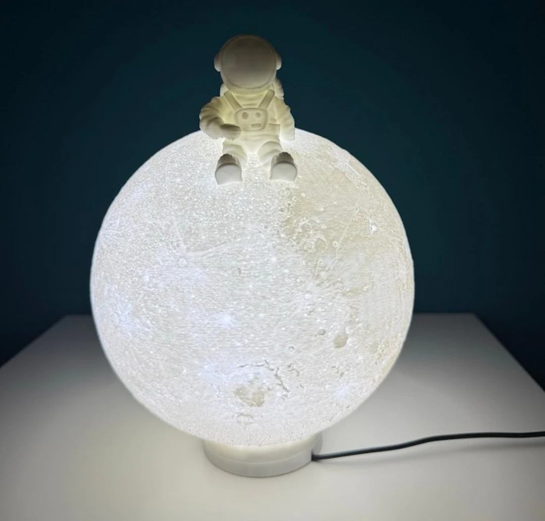 Table lamp - Plastic - MOON