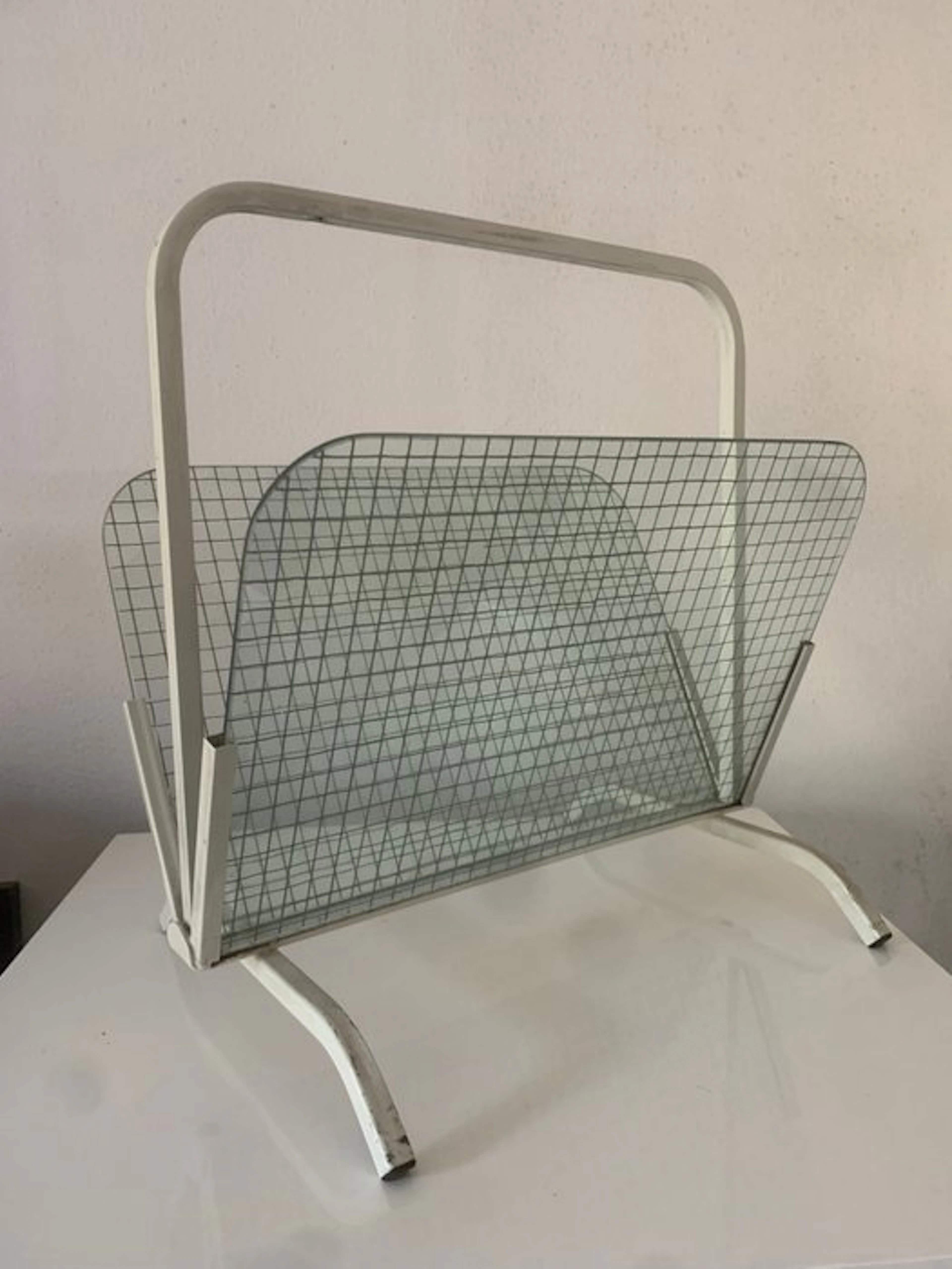 Magazine rack - Metal