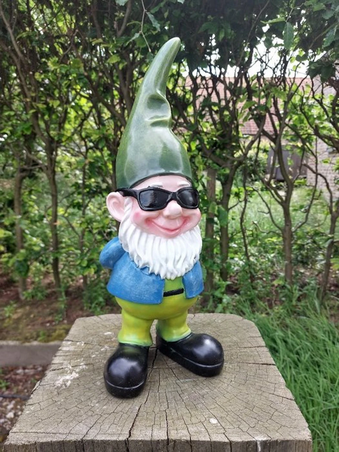 Statue, funny gnome with sunglasses - 41 cm - polyresin