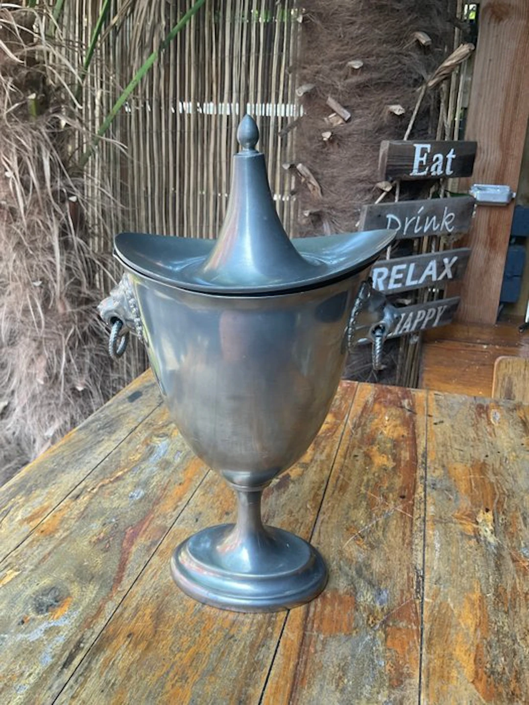 Ice bucket - ice bucket stylized 1920/1930 - Tin, Metal - Lion head handles