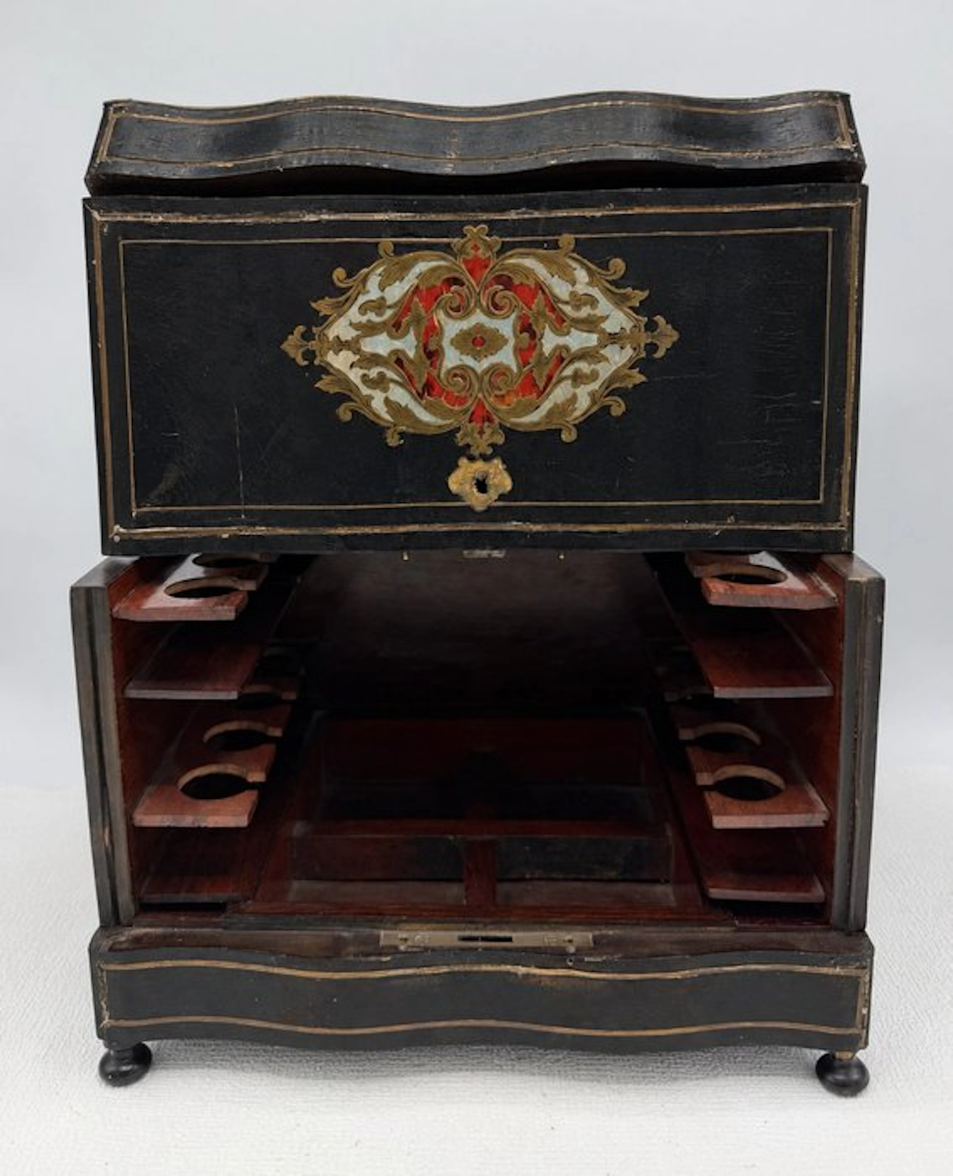 Liquor cabinet - Brass