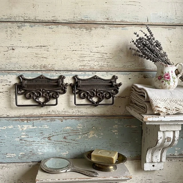 Decorative ornament (2) - Europe - toilet roll holders