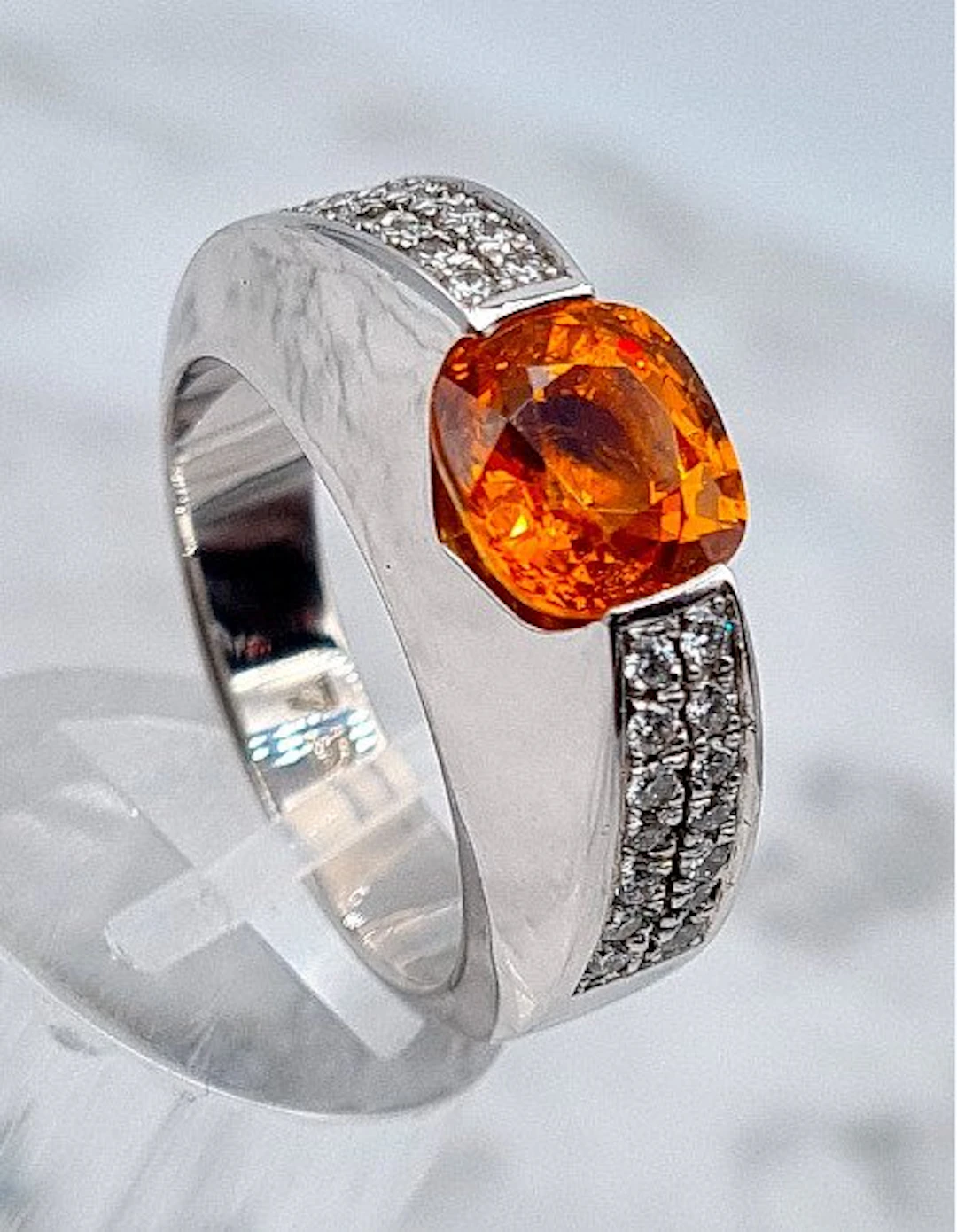 Ring - 18 kt. White gold - 2.14ct. tw. Citrine - Diamond