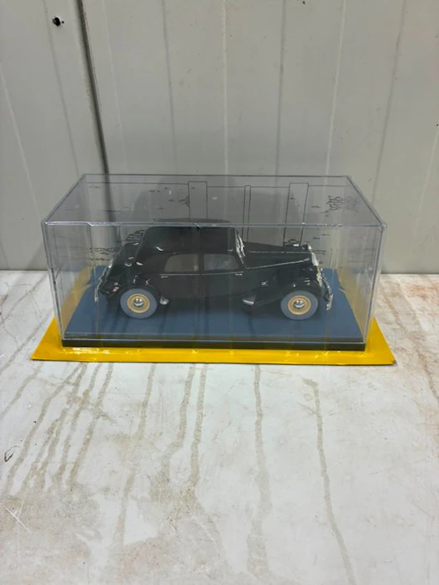 collection Hachette 1/24 - Model car - N°48 - La 15 CV...
