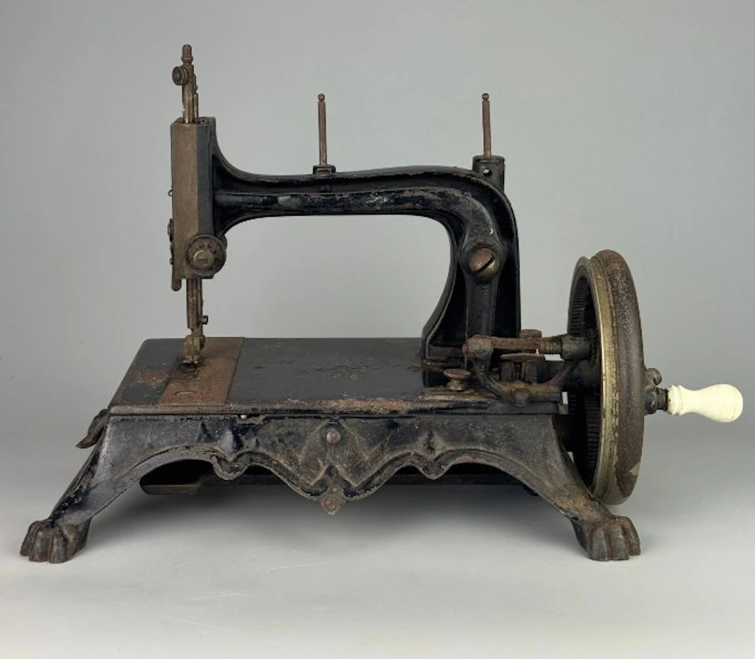 Haid&Neu Sewing machine - Cast iron