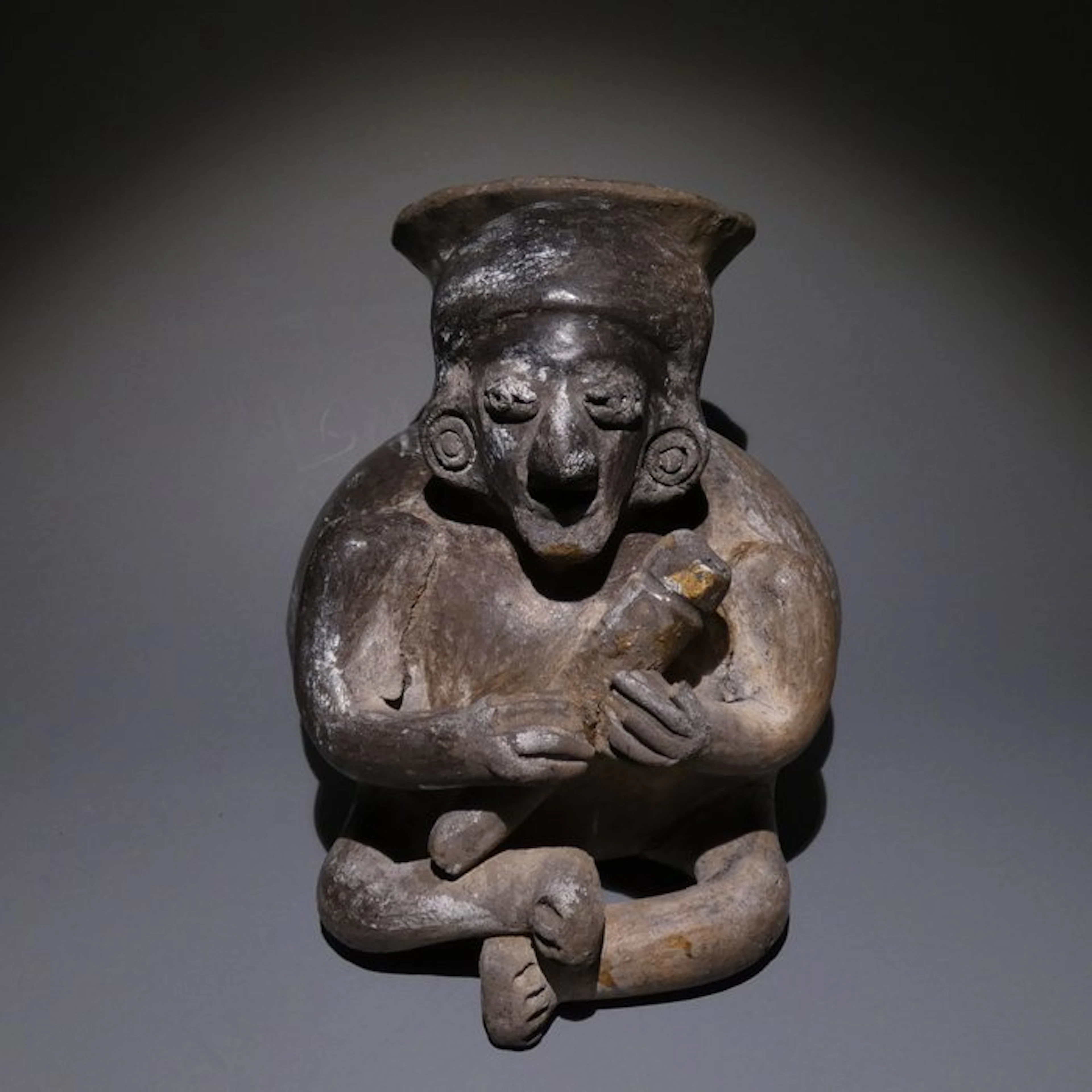 Colima, Terracotta Figurative vessel