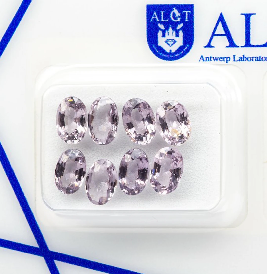 No reserve price - 8 pcs Spinel - 3.68 ct - Antwerp...