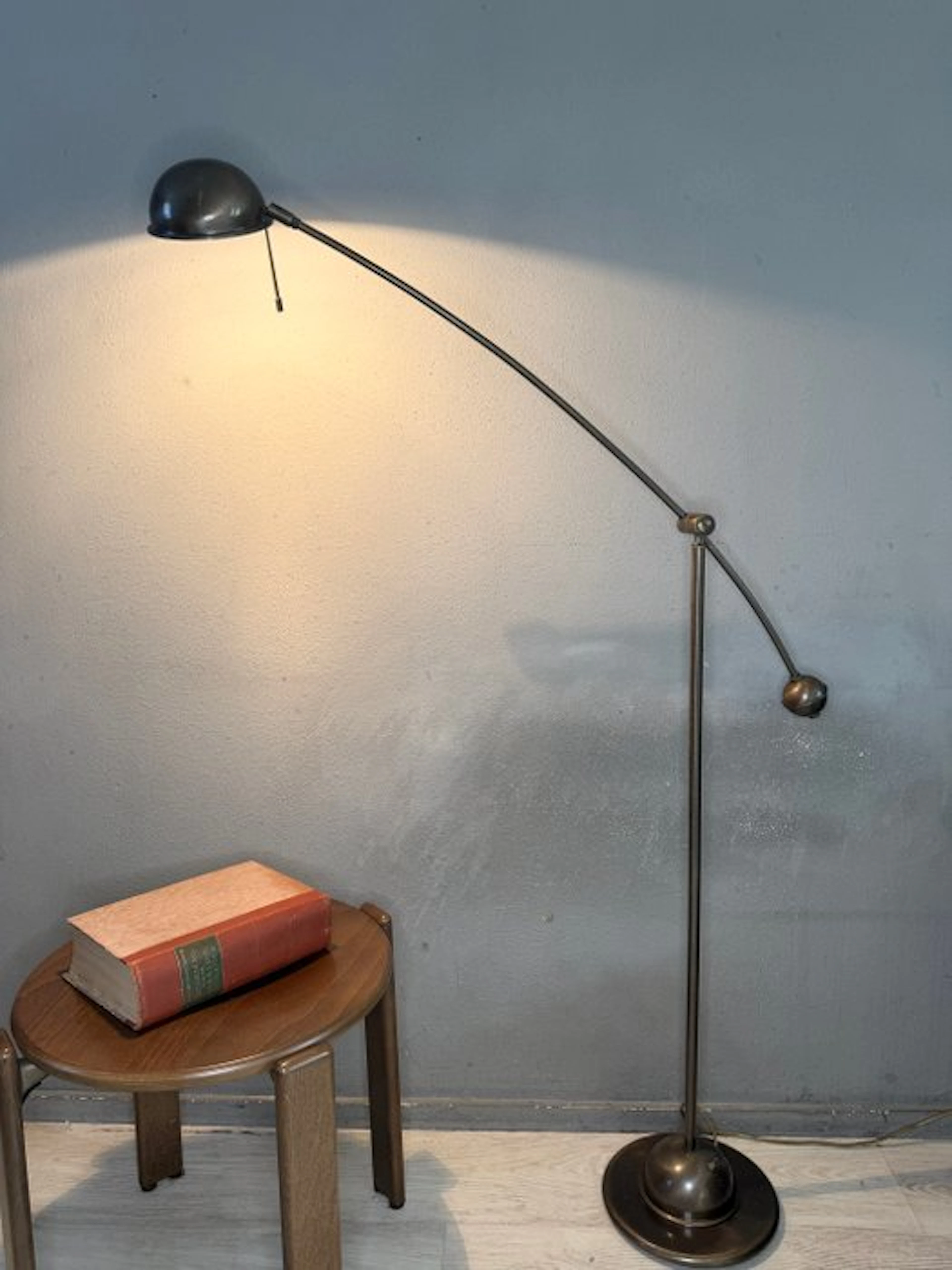 kaiser Leuchten - Floor lamp - Brass, Metal - Arched counterweight 174c