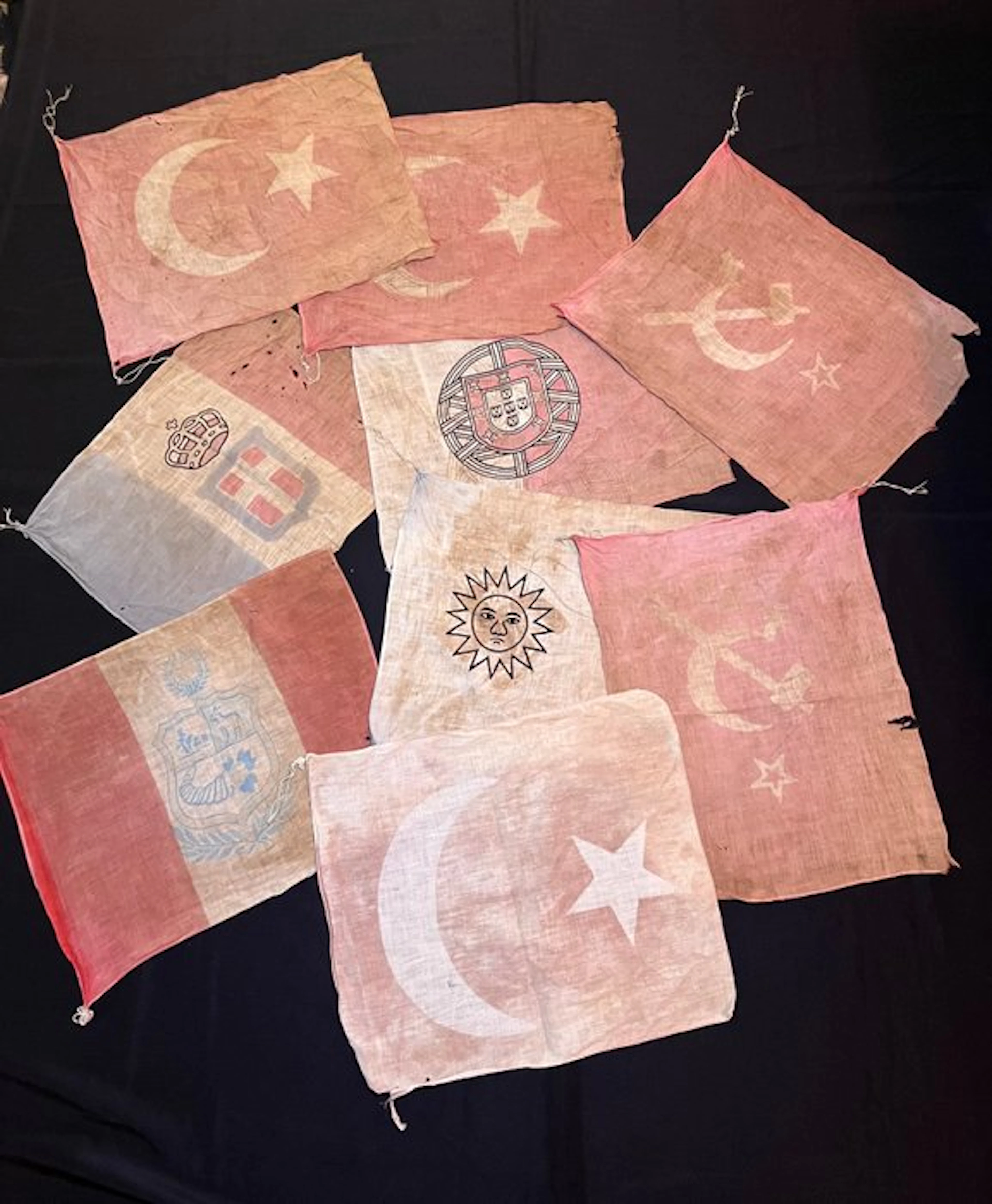 Old flags, 9 pieces - Flag