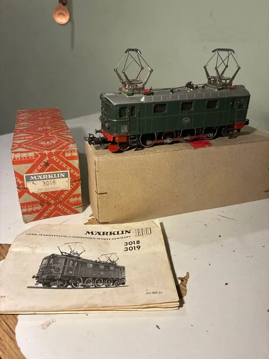 Number 3019 Märklin H0 - 3019 - Electric locomotive (1) - Series By - SJ | Barnebys