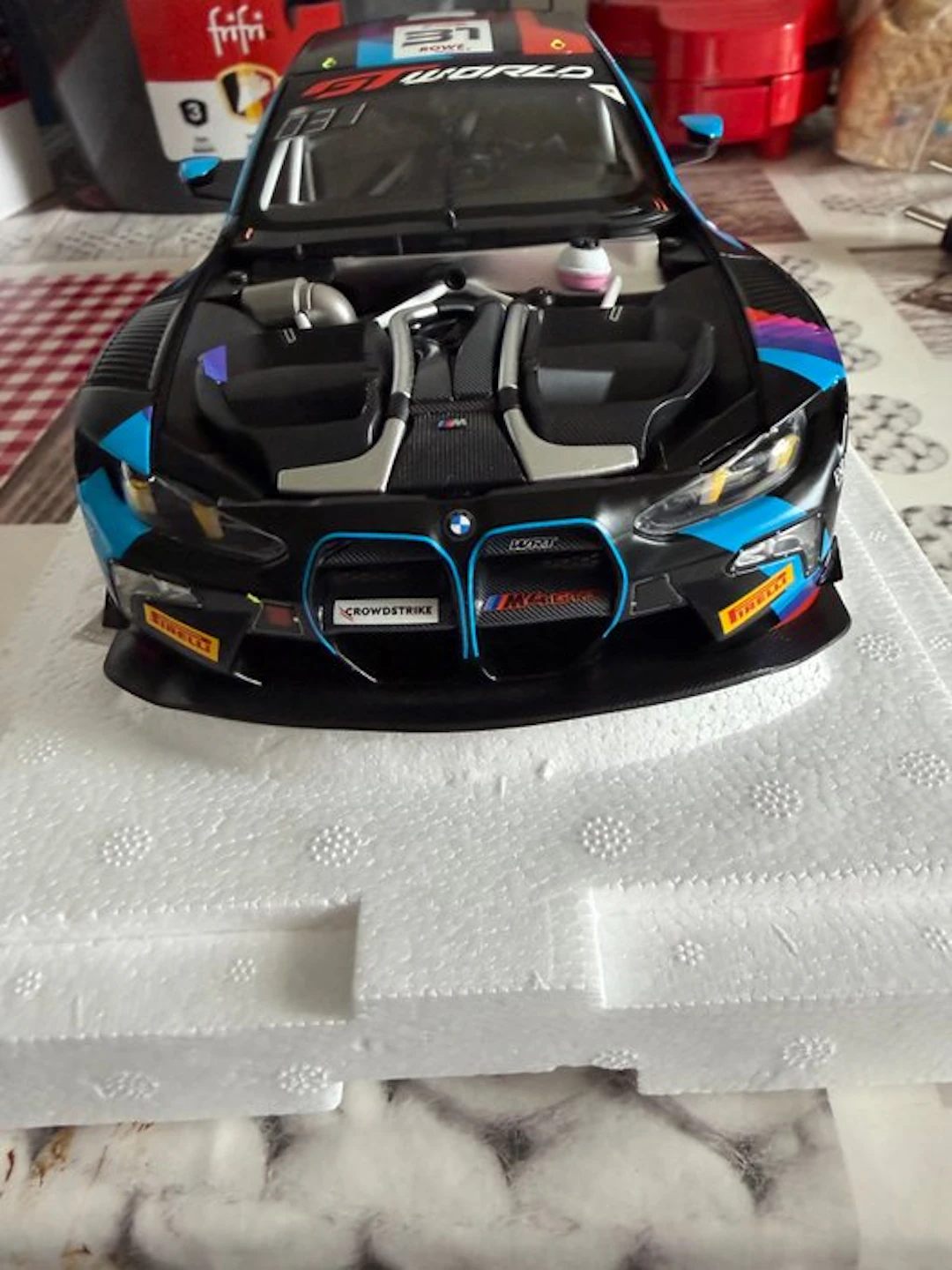 MiniChamps 1:18 - Model car - Bmw M4 GT3 EVO