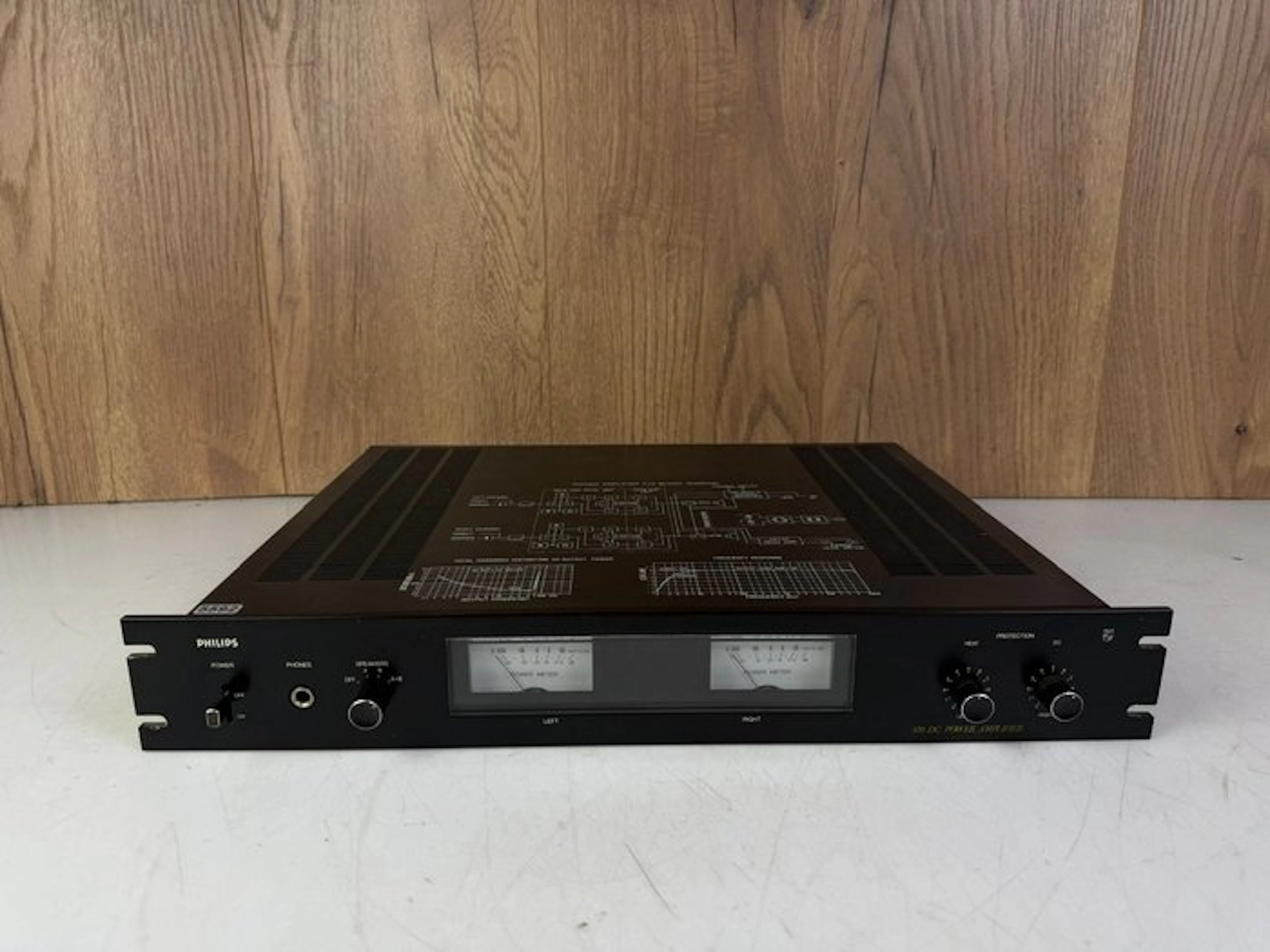 Philips - 370 - DC Solid state power amplifier