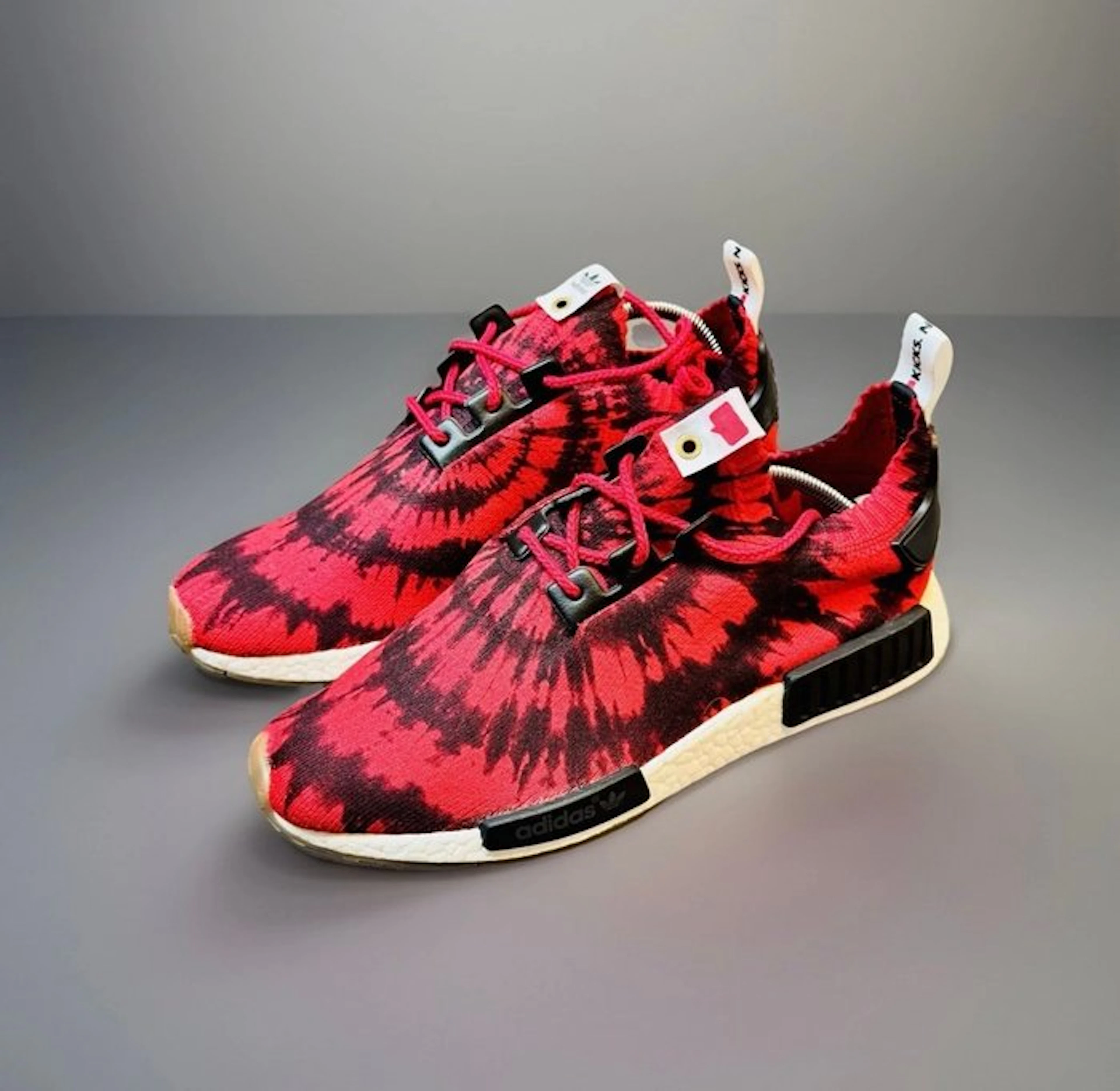 Adidas - NMD R1 PK „Nice Kicks“ - Low-top trainers - Size: EU 45