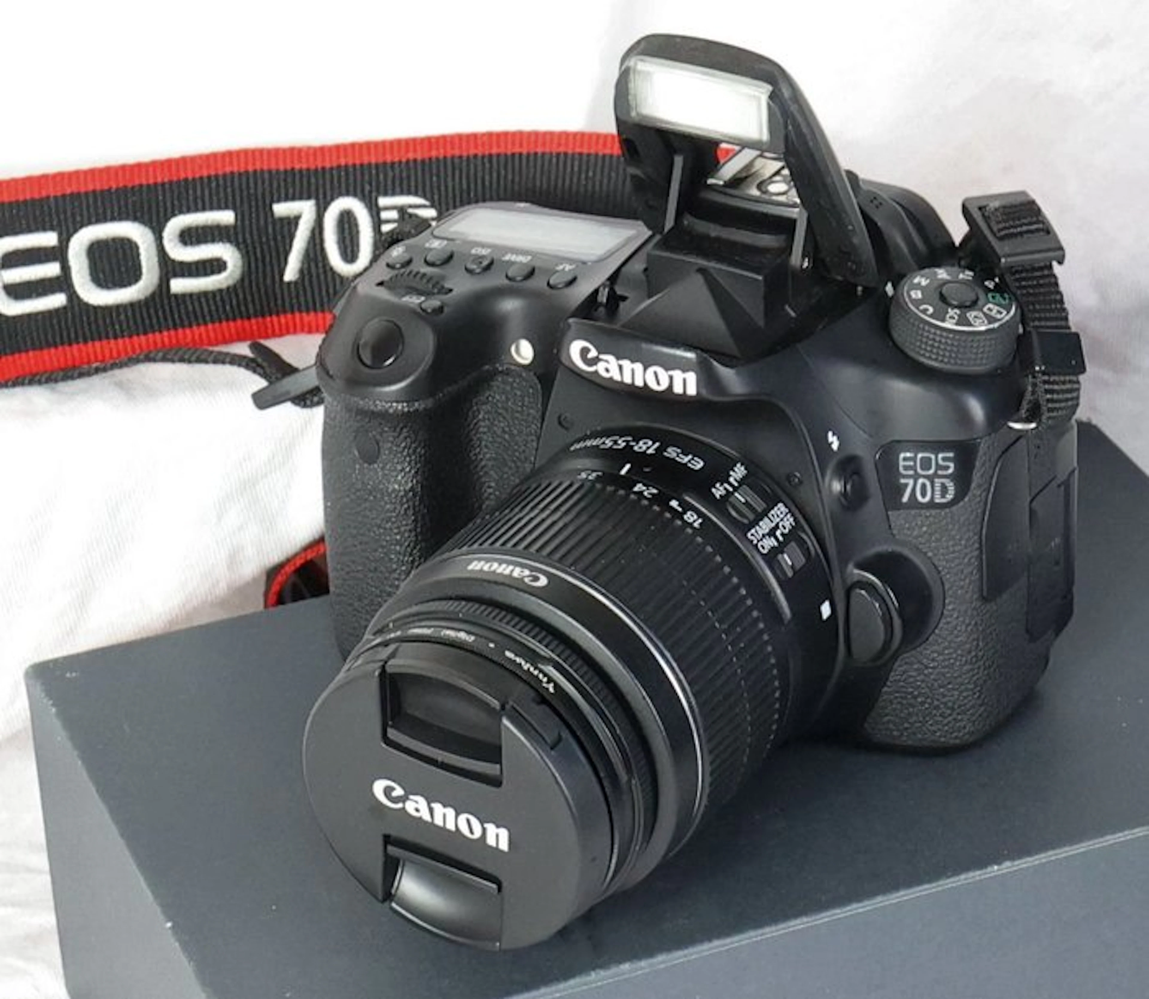 Canon EOS 70D met EF-S 18-55mm 1:3.5-5.6 IS II en overige...