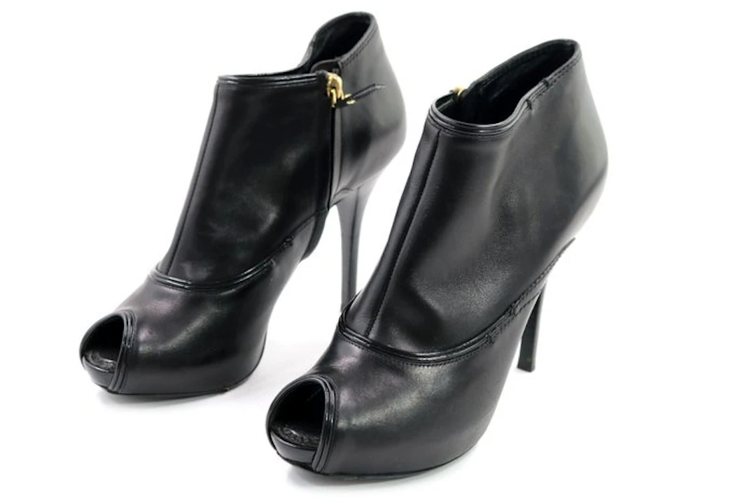 Louis Vuitton - Heeled shoes - Size: EU 37
