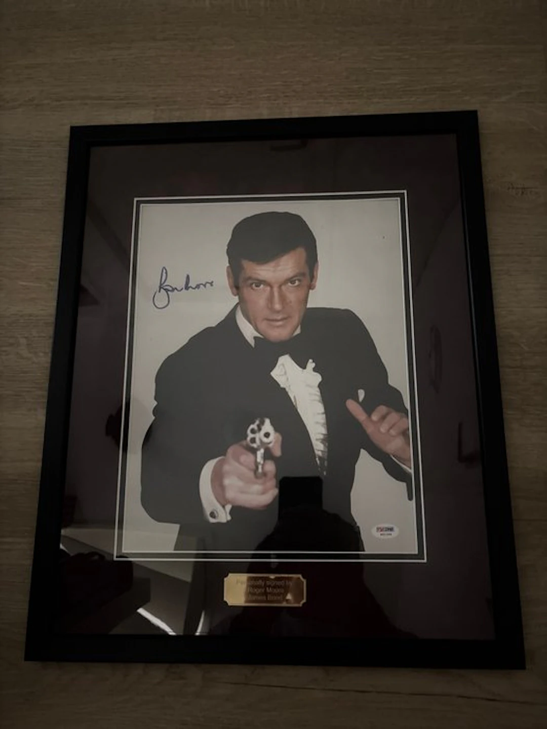 Roger Moore - James Bond