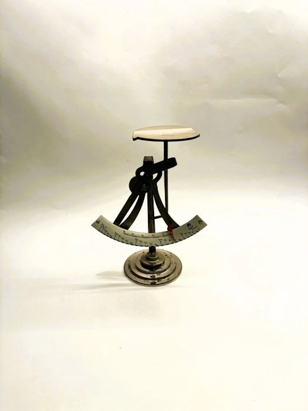 Concav - Balance or scale - Duograd - Metal - Concav Postal Scale