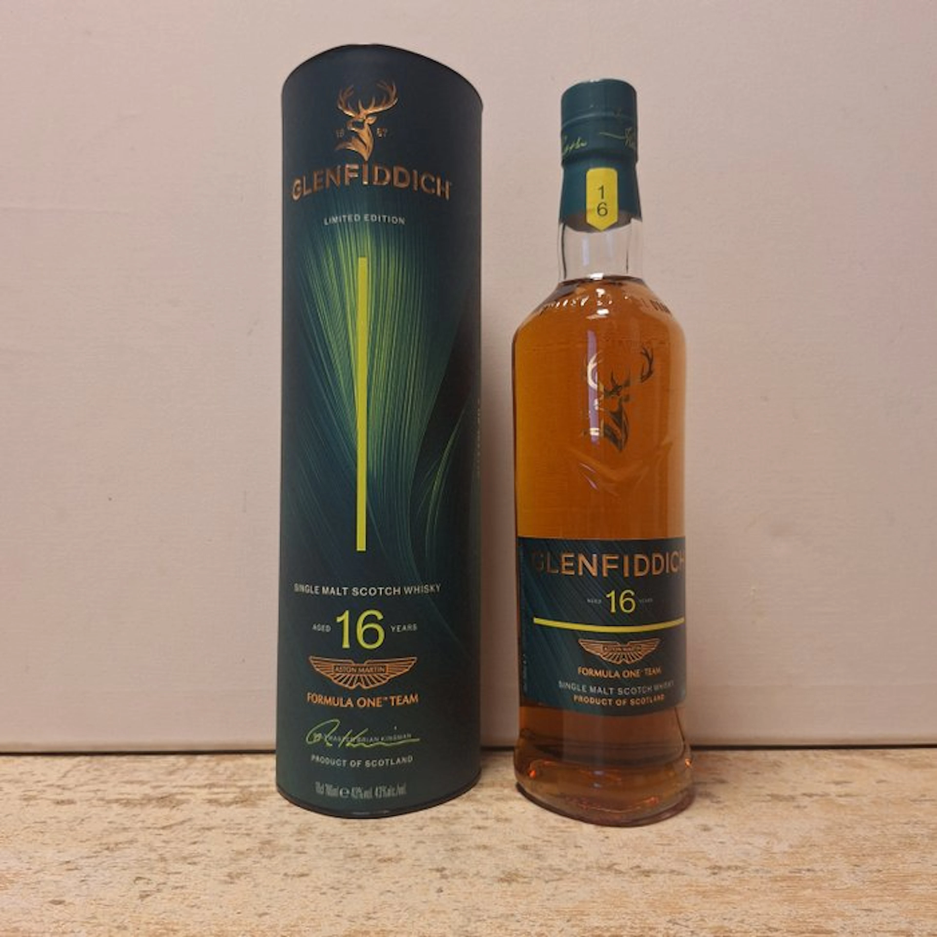 Glenfiddich 16 years old Aston Martin Formula One Team - b. 2026 - 70cl