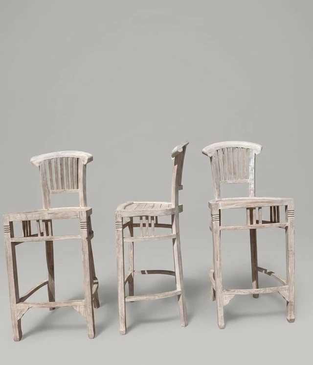 Stool - Wood - With Decapé Finish
