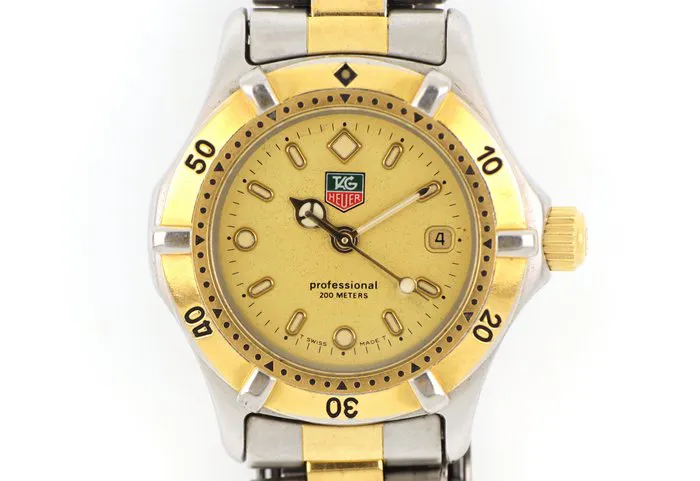 TAG Heuer - TAG Heuer 2000 Professional 200 Meters...