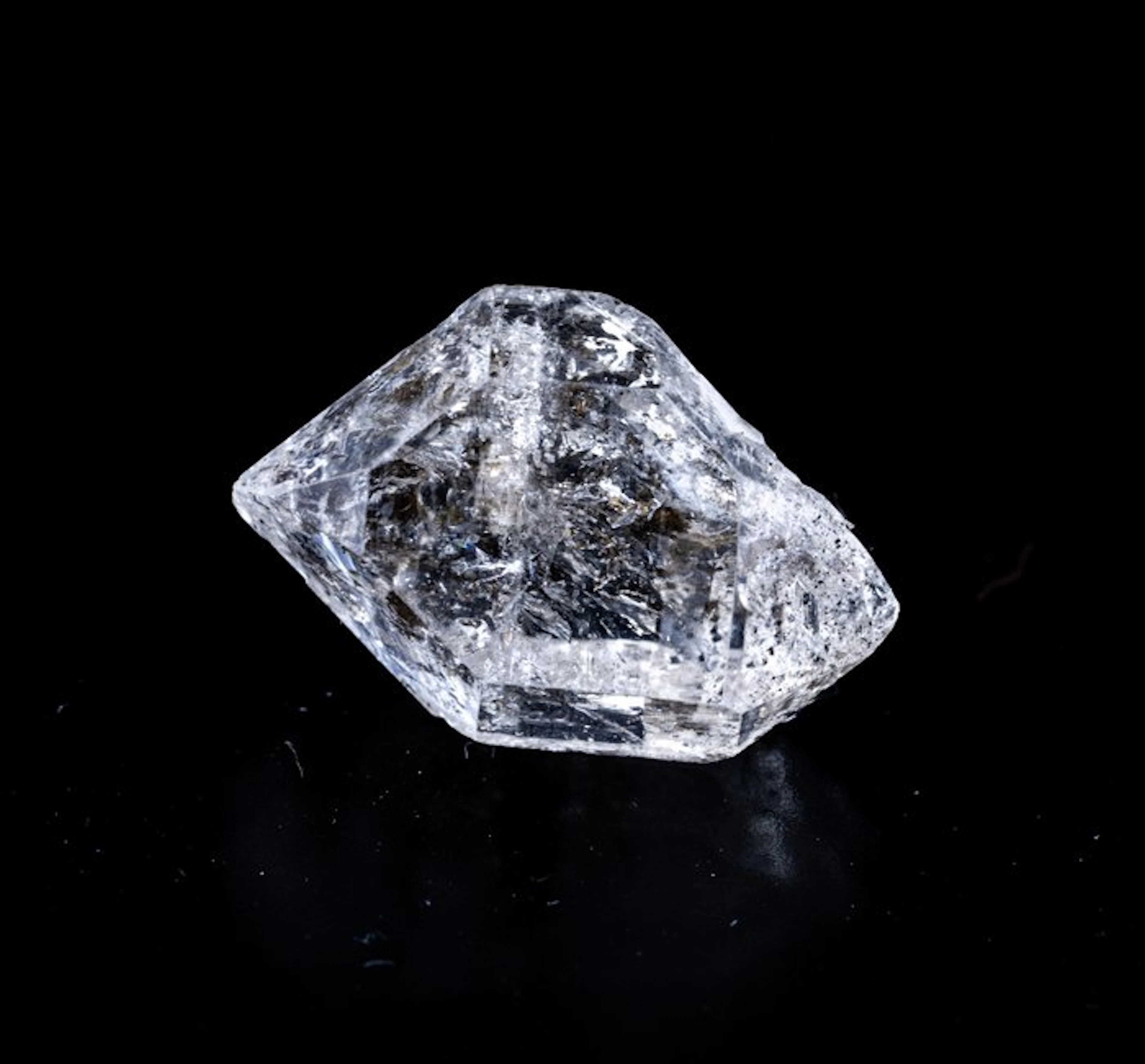 RAREST Herkimer Diamond — 6.10 carats Exceptional clarity...